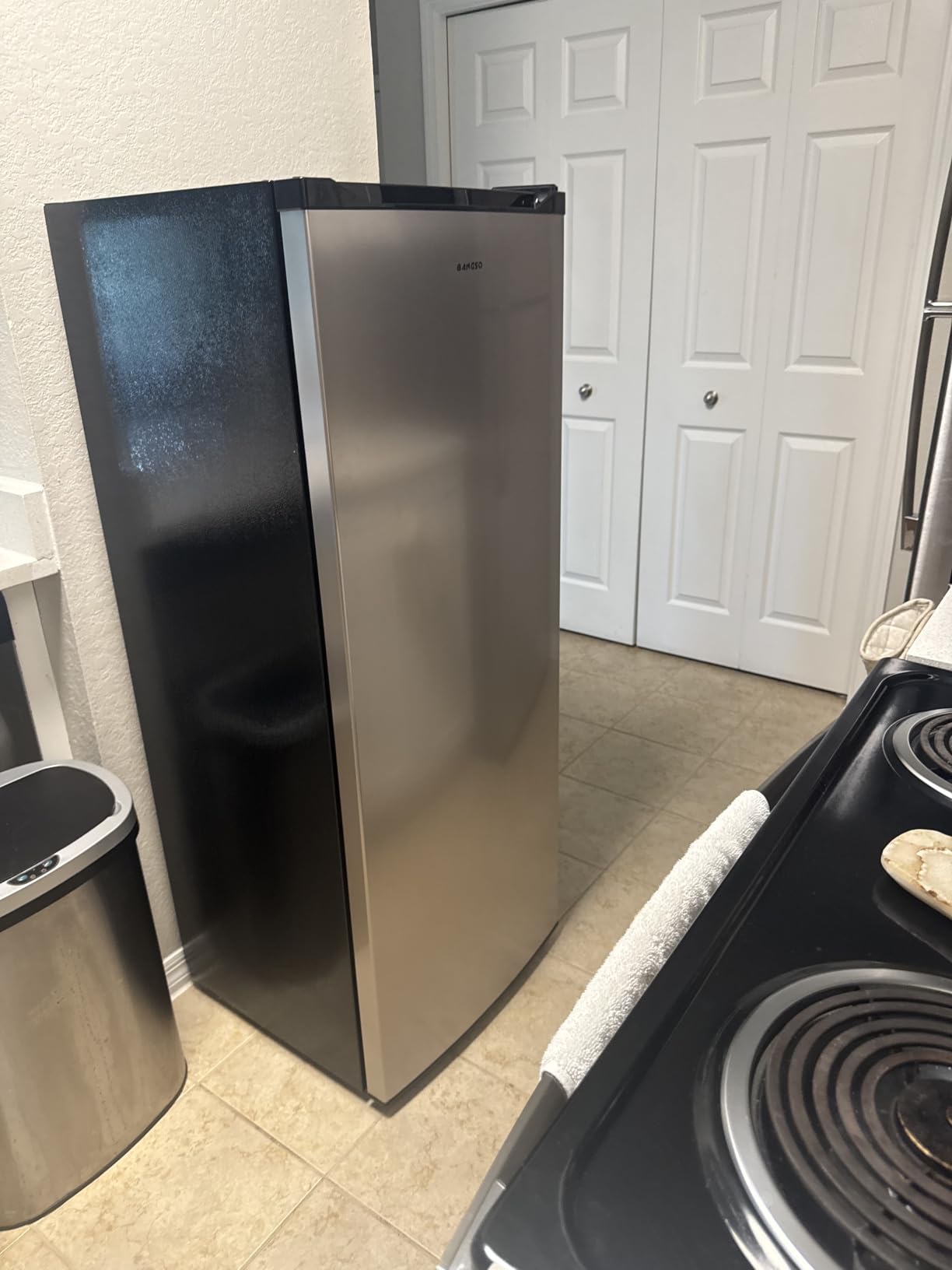 BANGSON 6.5 Cu.ft Upright Freezer for Apartment, Silver | Stand Up Freezer with Adjustable Thermostat, Large Capacity with 6 Freezer Storage Zones, Upright Freezer for Garage, Kitchen customer photo 1