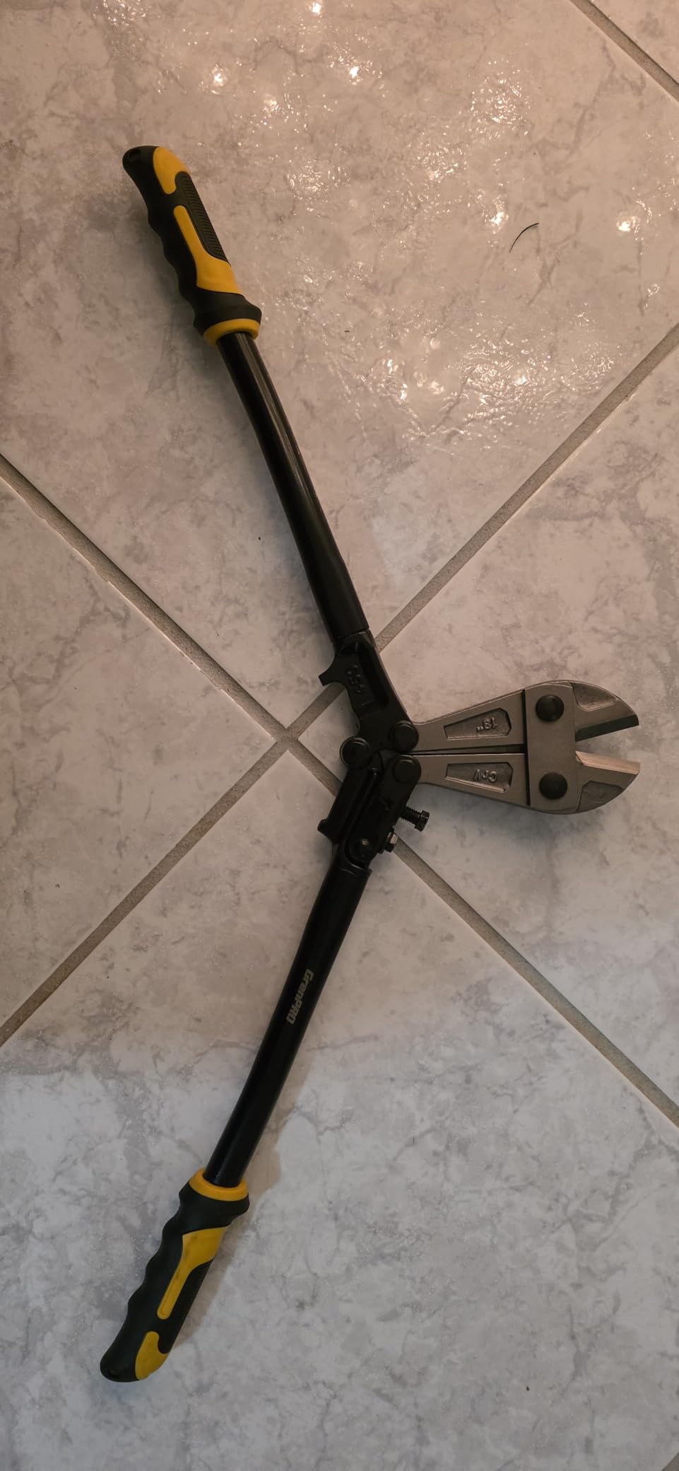GRENPRO 24 Inch Heavy Duty Bolt Cutter, Chrome Vanadium, Anti-Slip Handle customer photo 2