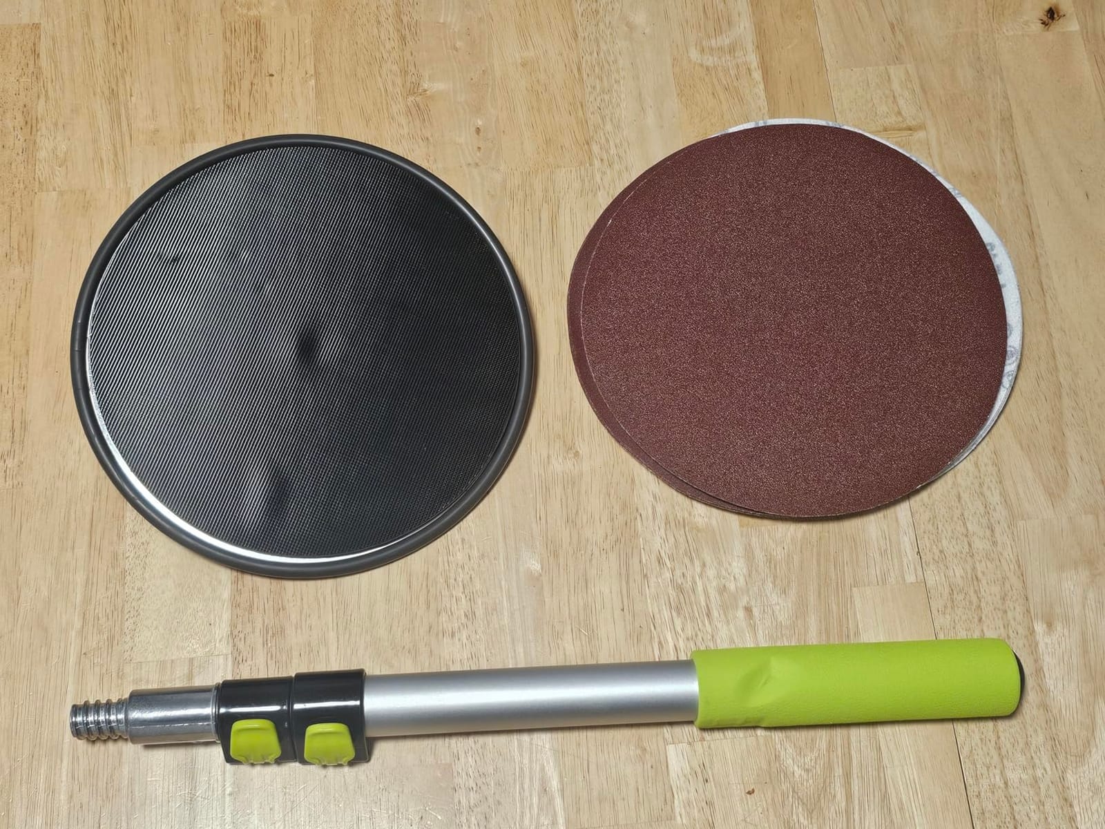POLIWELL 9 Inch Drywall Pole Sander with 3-Foot Extension Pole customer photo 1