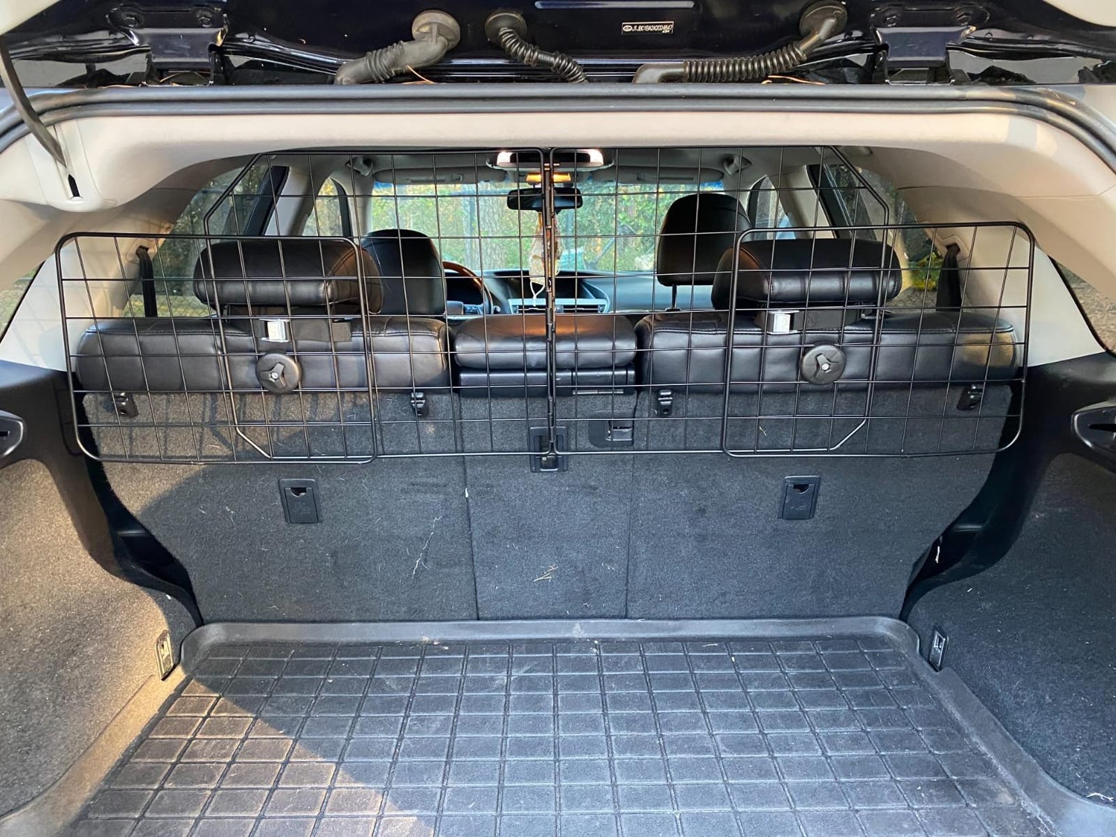 ERYTLLY Dog Car Barrier for SUVs, Vehicles, Dividers, Adjustable Heavy-Duty Wire Pet Gate, Foldable Car Pet Barrier with Mesh Bag, Car Accessories Safety Travel, for Cargo Area 36.6