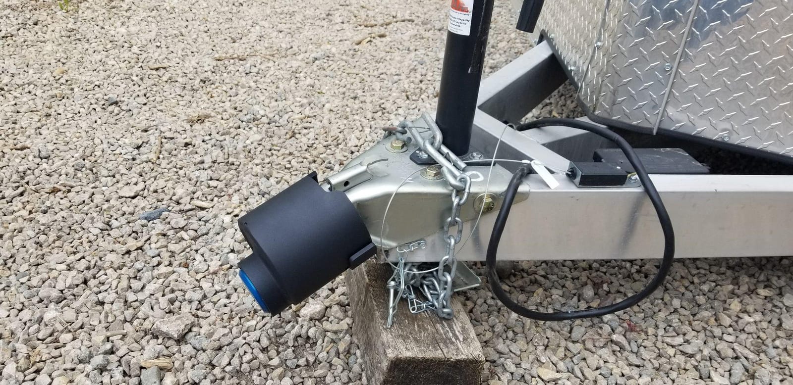 Proven Industries Model 2516 Heavy-Duty Trailer Coupler Lock for 2 5/16 Couplers – RV & Trailer Anti-Theft Lock, Made in USA customer photo 2