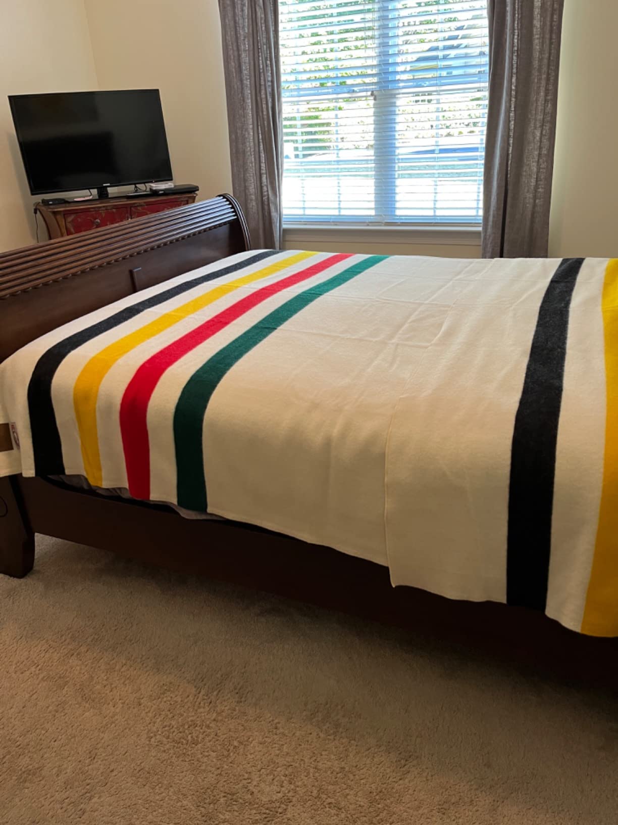 Pendleton National Park Blanket, 100% Wool Blanket, Iconic Park Stripes customer photo 2