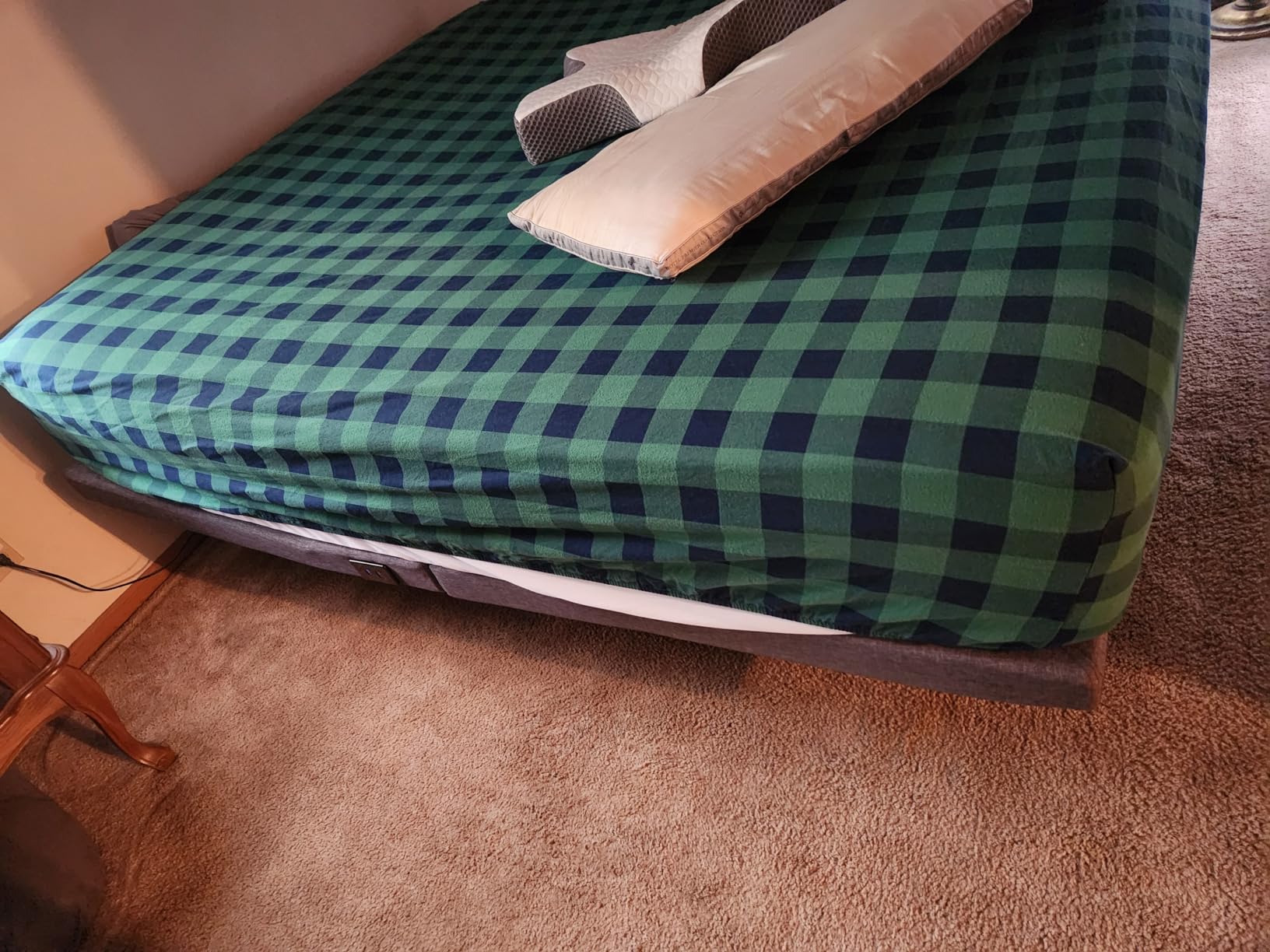 LANE LINEN Queen Flannel Sheet Set - Double Brushed for Extra Softness - Breathable & Lightweight Cotton Bedding - Warm & Cozy Winter Bed Sheets with 14