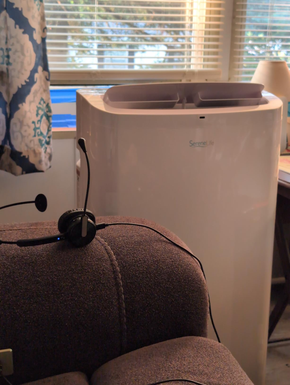 SereneLife 12,000 BTU Portable Air Conditioner with Dehumidifier & Fan | Portable AC Unit with WiFi for Wide Area Climate Control | Compact Standing Air Conditioner with Window Kit customer photo 2