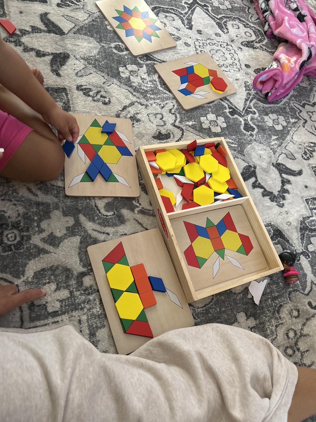 Melissa & Doug Pattern Blocks and Boards with 120 Multi-Colored Wooden Shape Tiles, 5 Double-Sided Puzzle Boards, Tangram Puzzles, Montessori Toys for Girls & Boys customer photo 2