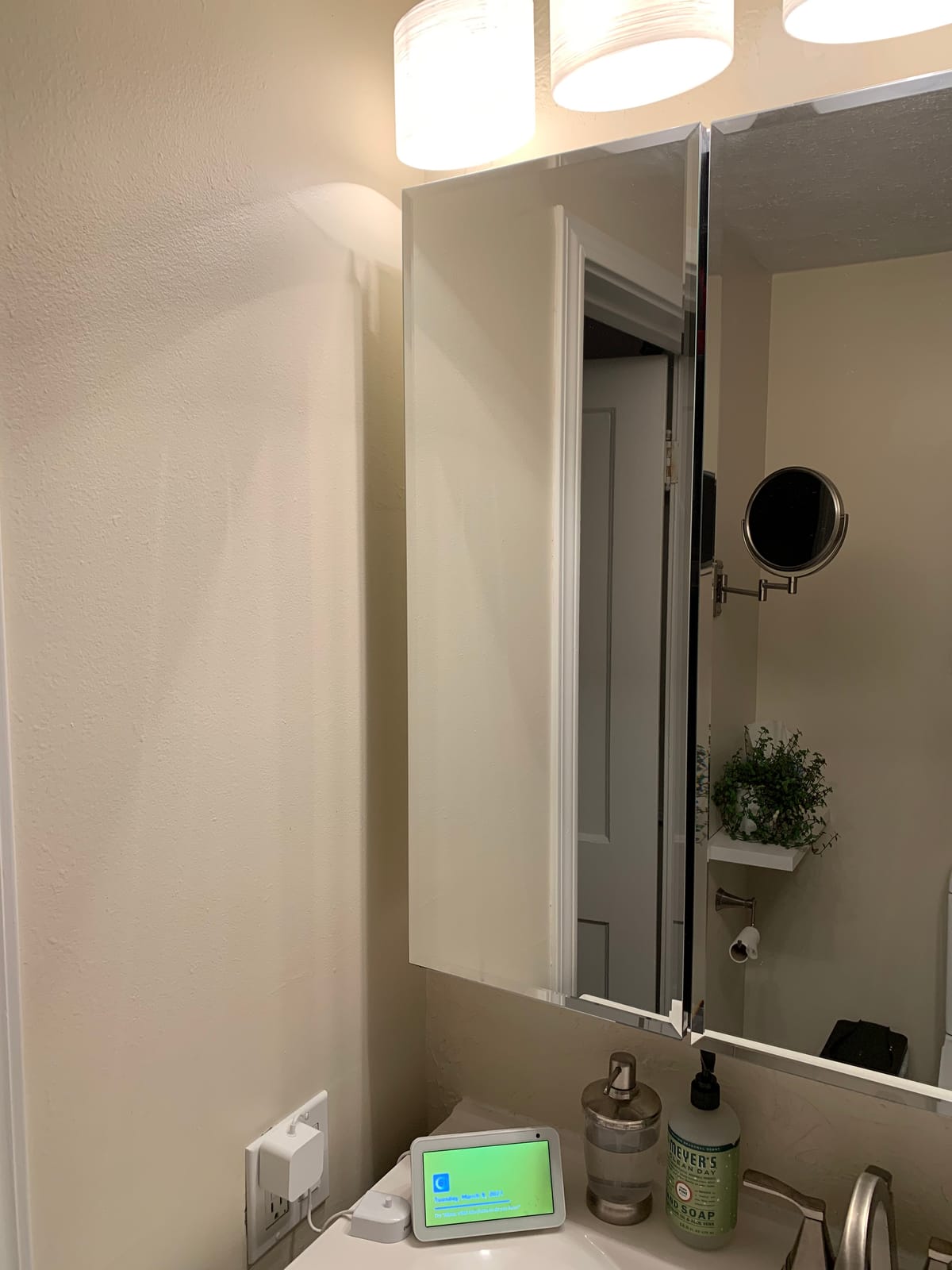 JERDON Wall-Mounted Makeup Mirror - 5X Magnification - Nickel - JP7506N customer photo 1
