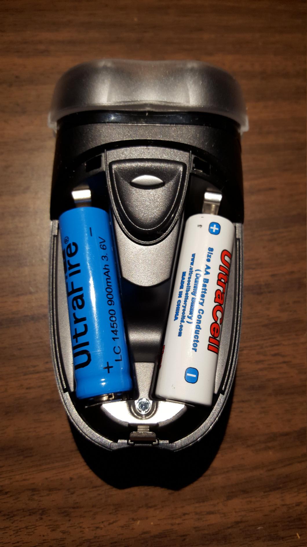 Philips Norelco PQ208/40 Travel Electric Razor customer photo 1