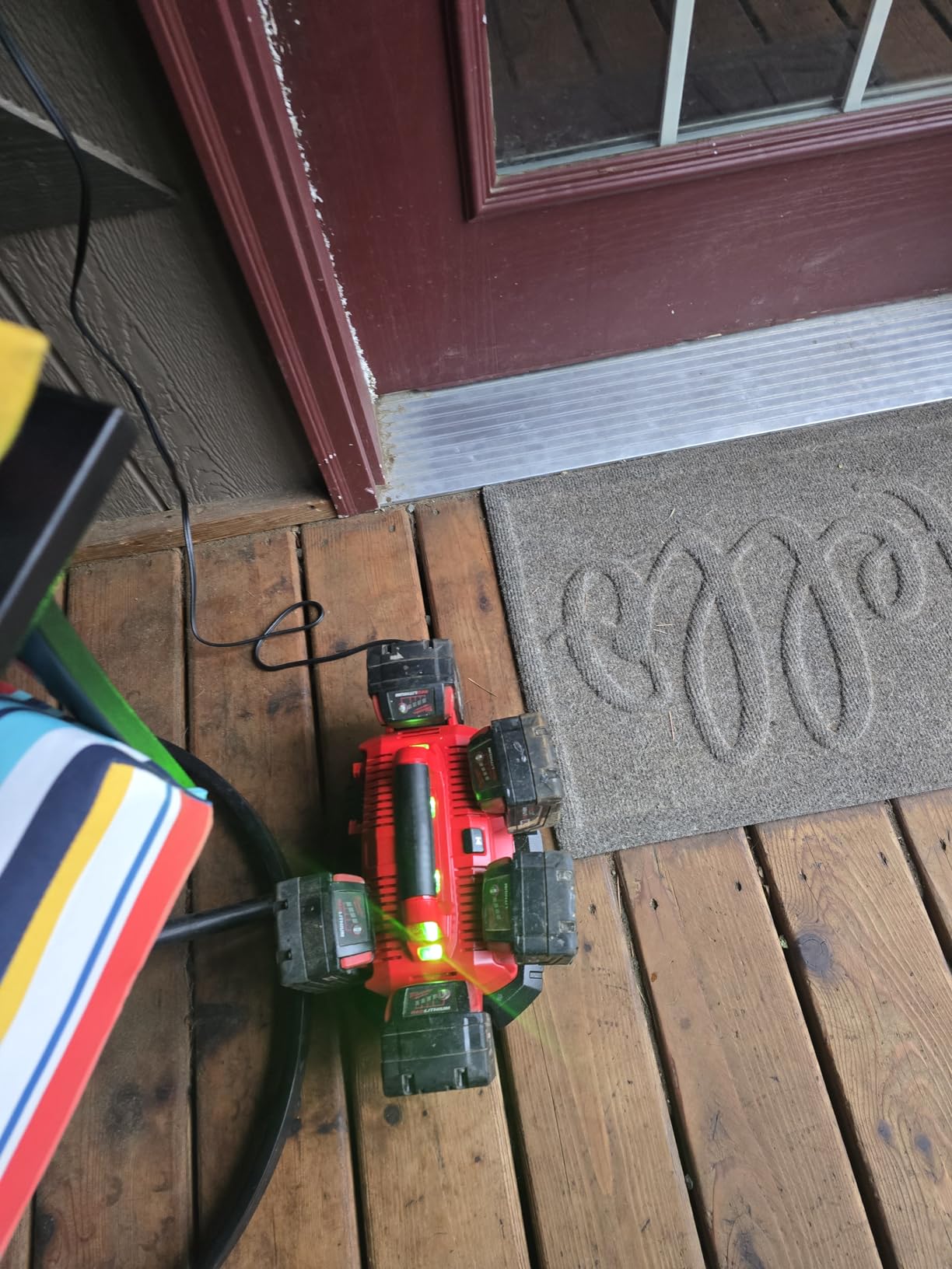 Milwaukee 48-59-1806 M18 Six Pack Sequential Charger customer photo 2