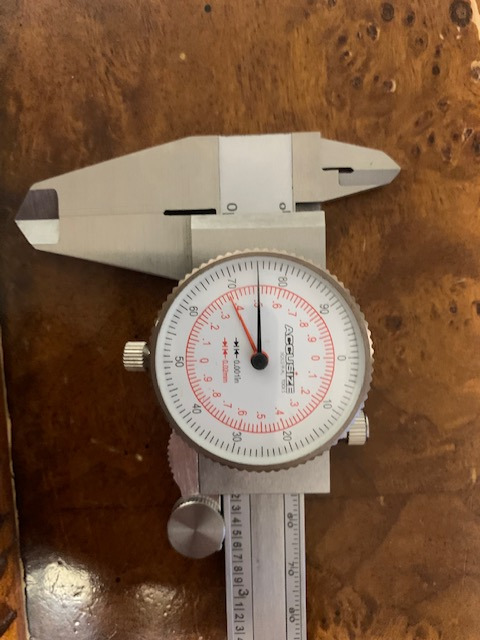 Accusize Industrial Tools 0-6''/0-150 mm by 0.001''/0.02 mm Inch/Metric Dual Needle Precision Dial Caliper Stainless Steel, P920-S236 customer photo 2