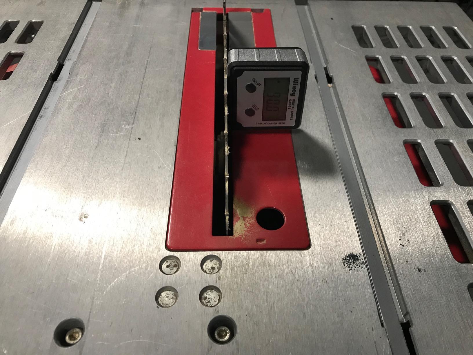 Wixey Digital Angle Gauge for Table Saw & Miter Saw, Magnetic customer photo 2