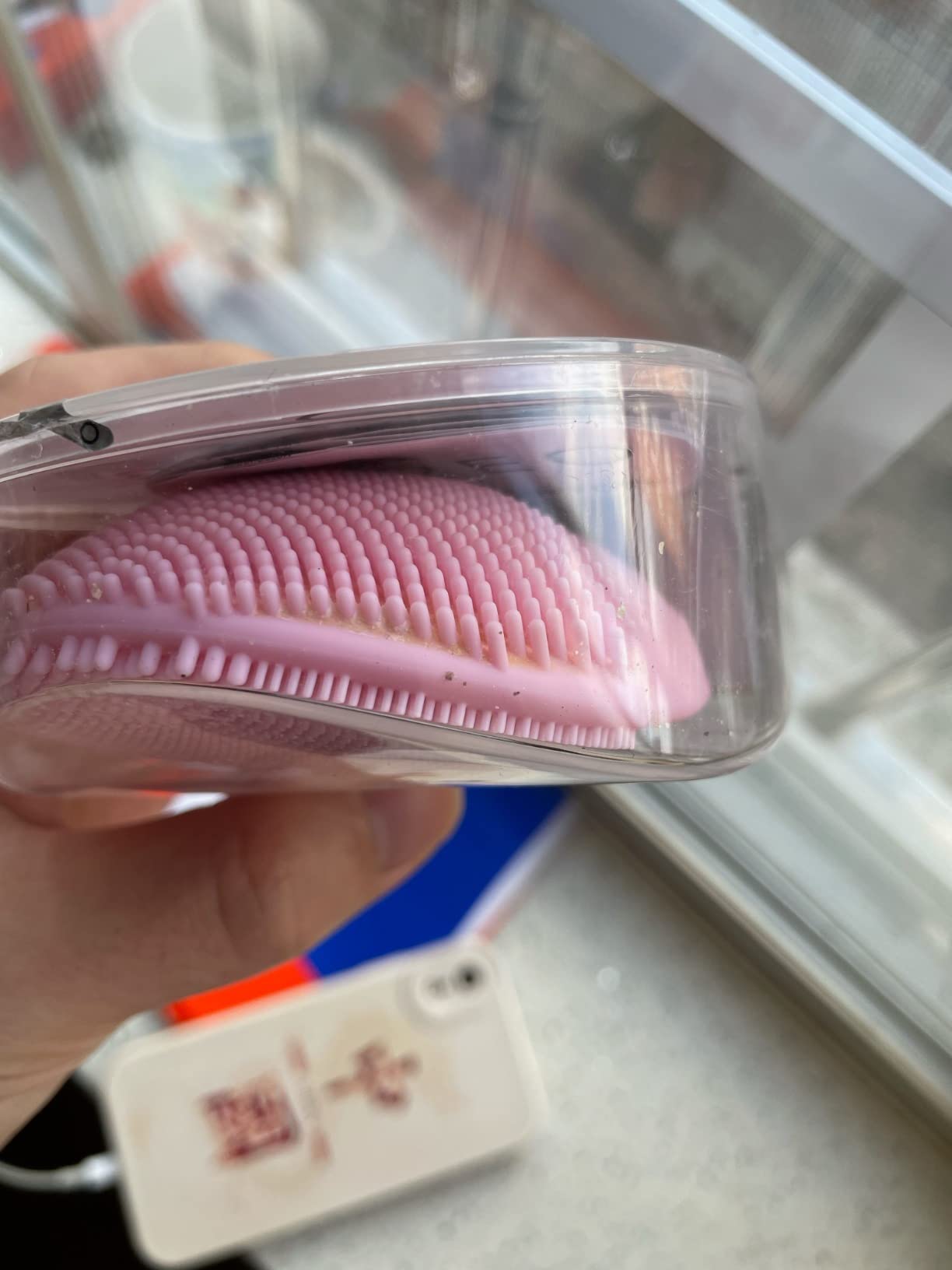 FOREO LUNA mini 2 Ultra-hygienic Facial Cleansing Brush ,All Skin Types, Face Massager for Clean & Healthy Face Care, Extra Absorption of Facial Skin Care Products, Waterproof , Fuchsia customer photo 1