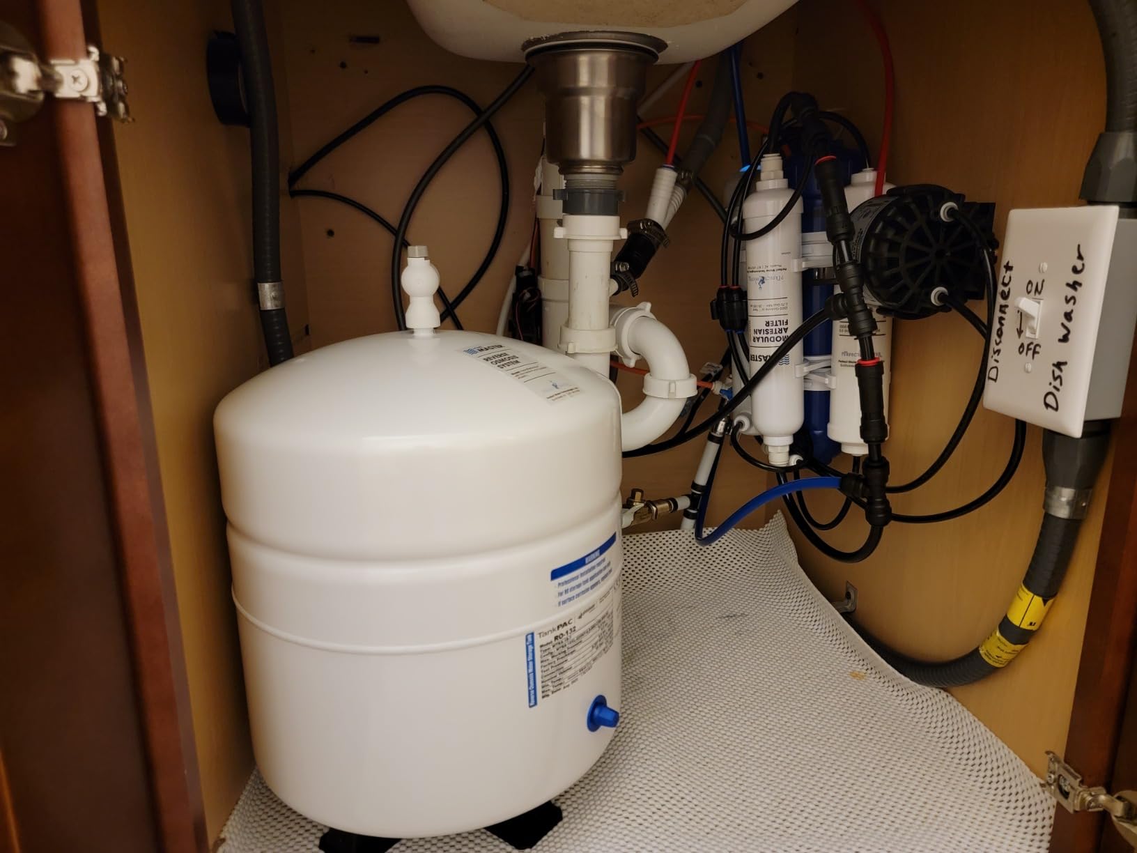 Home Master TMHP-L HydroPerfection RO System, 9-stages, 99% rejection DOW membrane, Patented 2-pass Remineralization, 4.5sec Fill Rate, 1:1 Waste Ratio, UV 99.9% EPA 97952AZ1, Lux Faucet, Fridge Ki customer photo 1