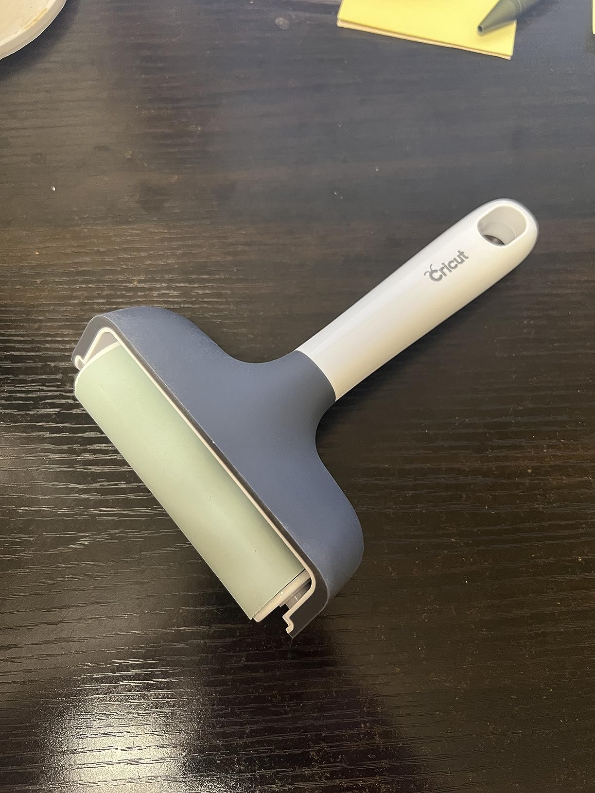 Cricut Brayer, Rubber Roller for Crafts, Works with Fabric, Vinyl, Iron-On & Inking Blocks customer photo 1