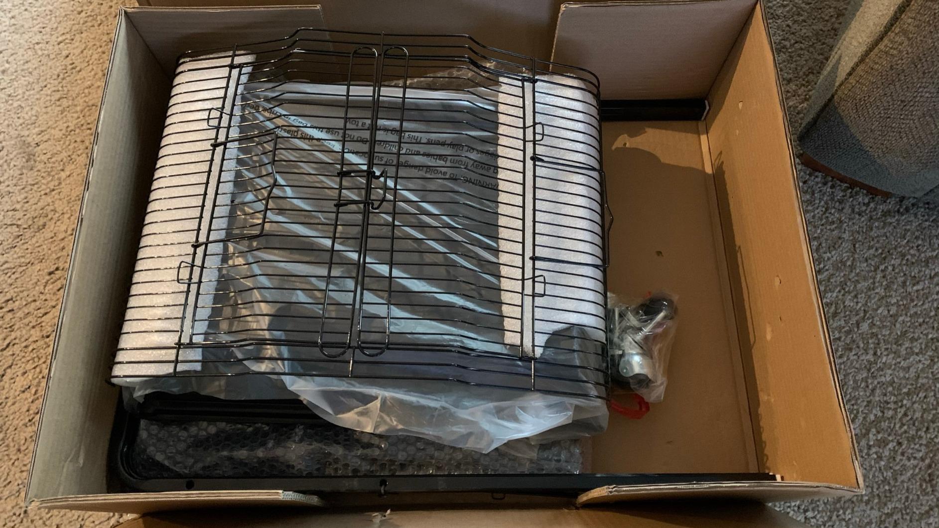Yaheetech 64'' Open Top Bird Cage for Parakeets & Cockatiels, Black customer photo 1