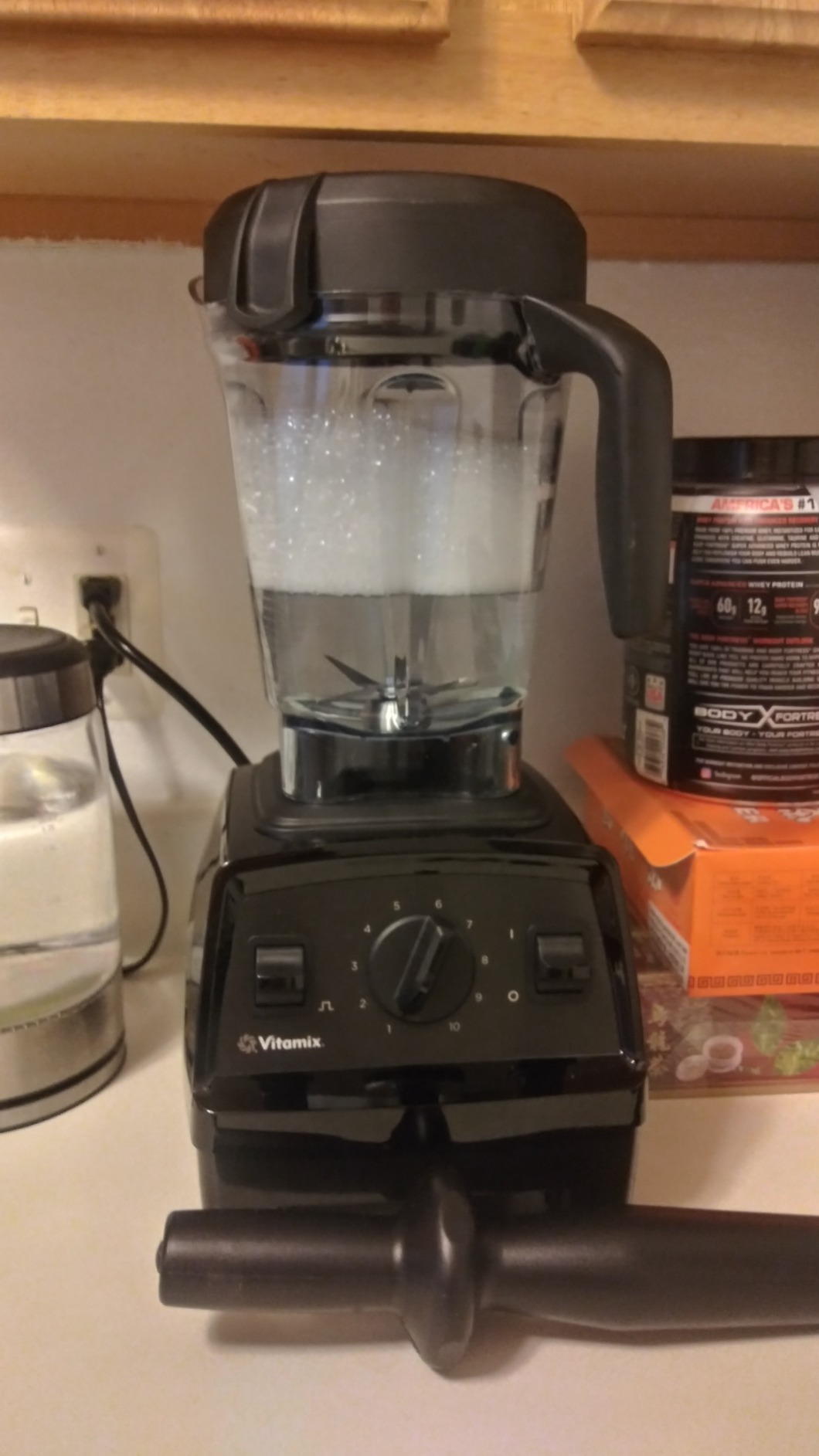 Vitamix Explorian 64 oz Renewed customer photo 1