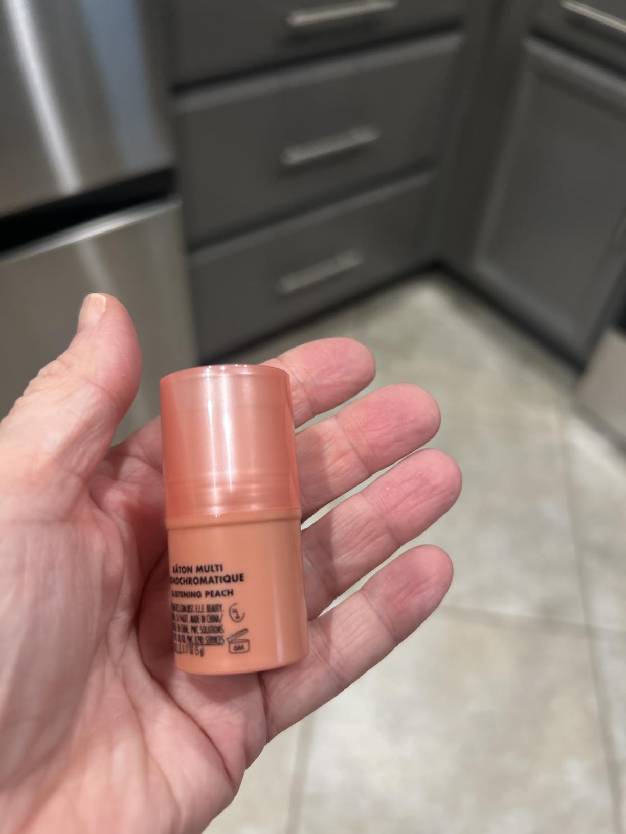 e.l.f., Monochromatic Multi Stick, Creamy, Lightweight, Versatile, Luxurious, Adds Shimmer, Easy To Use On The Go, Blends Effortlessly, Glistening Peach, 0.155 Oz customer photo 2