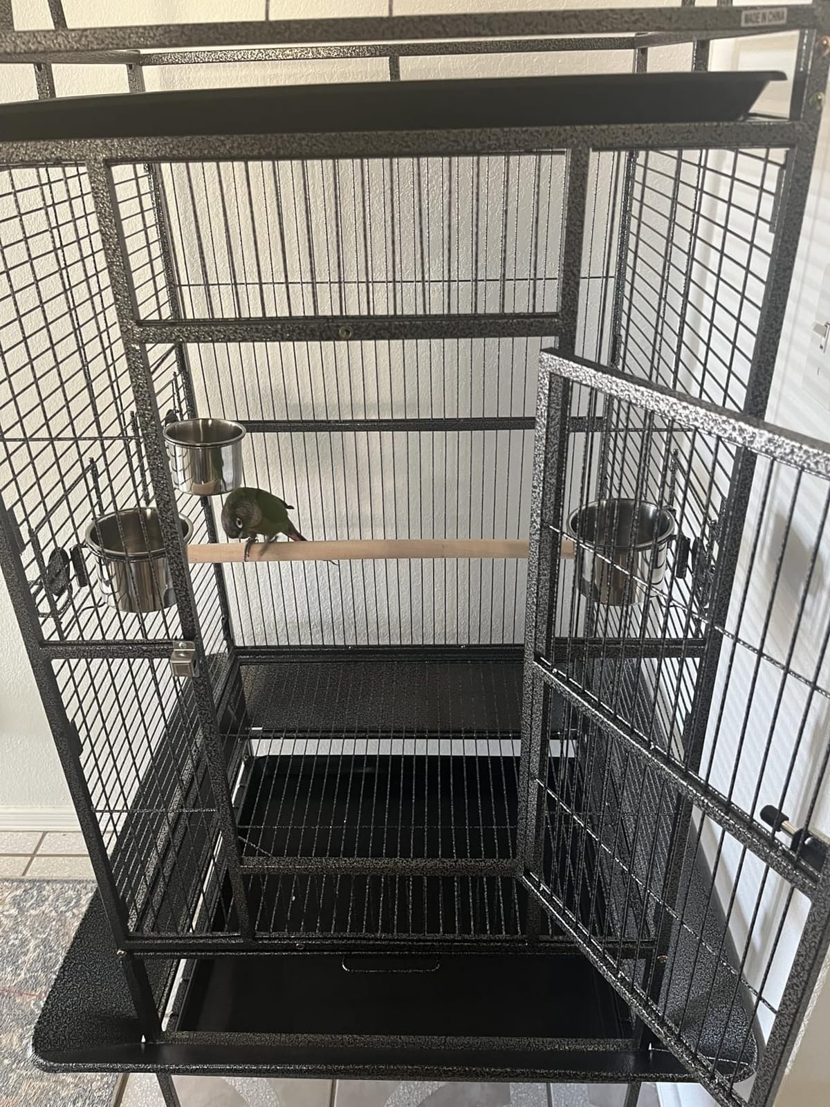 ZENY 68-Inch Birdcage, Playtop Parrot Cage, Wrought Iron Bird Cage with Rolling Stand, Heavy-Duty Pet Bird House for Parrot Cockatiel Cockatoo Parakeet Macaw Finches, Black customer photo 1