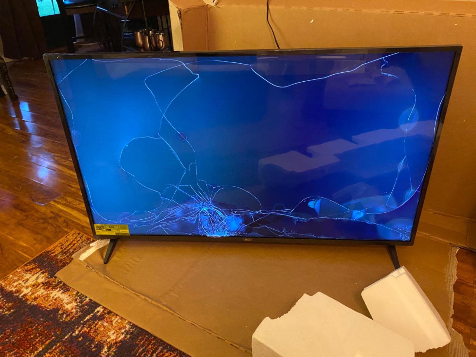 LG UN73 Series 55” Alexa Built-in, 4K UHD IPS Smart TV, Bluetooth Surround Ready, Apple Airplay 2, webOS with Magic Remote (55UN7300PUF, 2020) customer photo 2