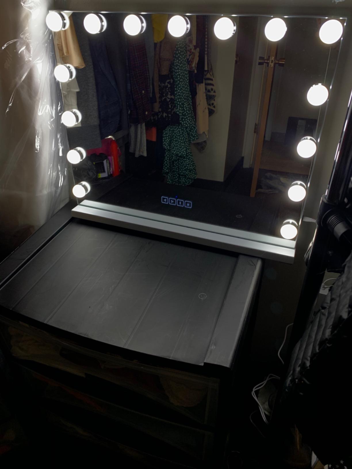 FENCHILIN Vanity Mirror with Lights and Bluetooth Speaker 22.8