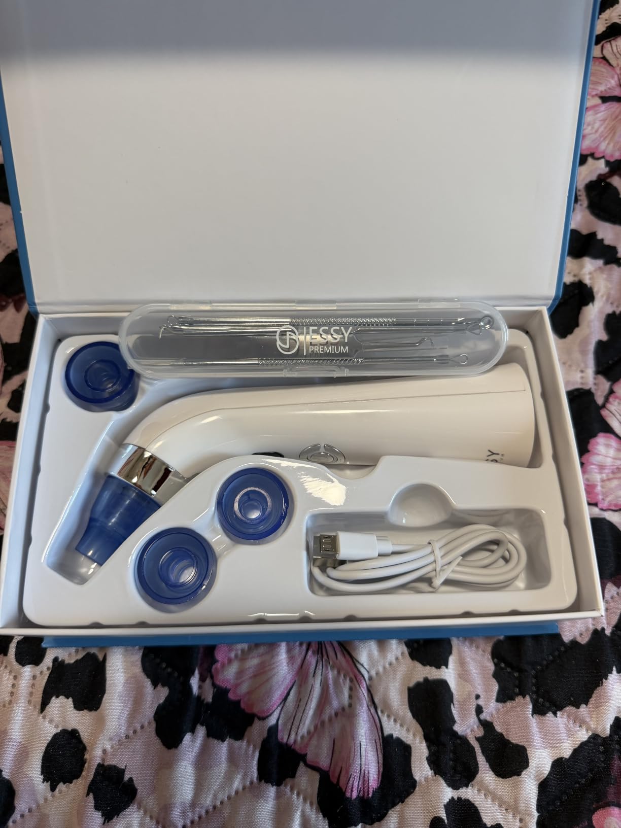 Essy Blackhead Remover Facial Cleanser Machine for Pimple Suction (Blue) customer photo 1