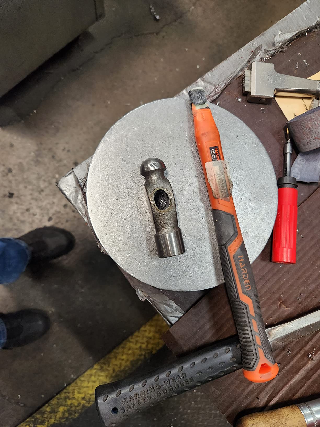 Edward Tools Ball Peen Hammer 16 oz. - Forged Fine Grain Steel Head - Ergonomic Rubber Cusion Grip - Fiberglass Shock Absorbing Shaft - Pein Hammer - Metal Work, Rounding, Blacksmith Hammer, Mechanics customer photo 1