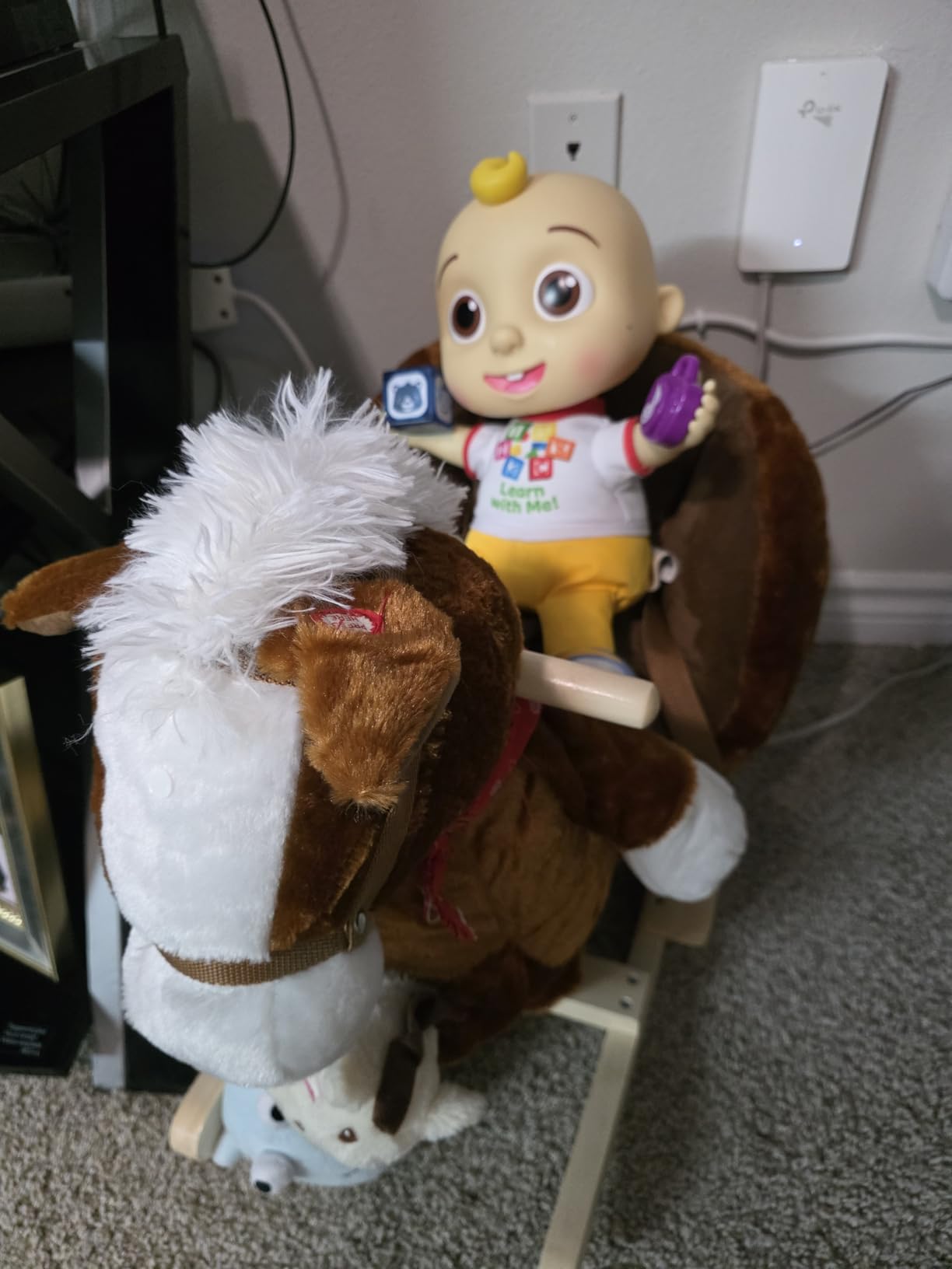 Qaba Kids Ride-On Rocking Horse Toy with Lullaby Song 18-36 Months Brown customer photo 1
