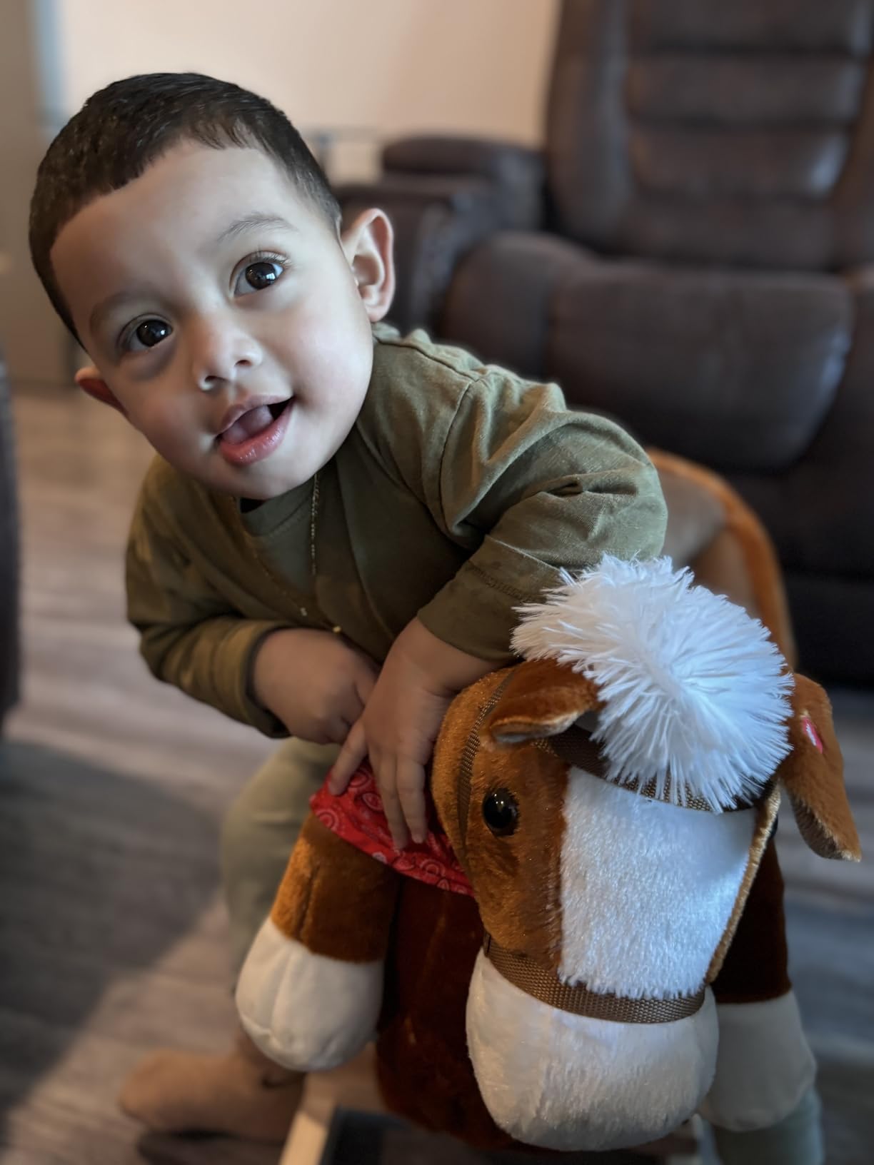 Qaba Kids Ride-On Rocking Horse Toy with Lullaby Song 18-36 Months Brown customer photo 2