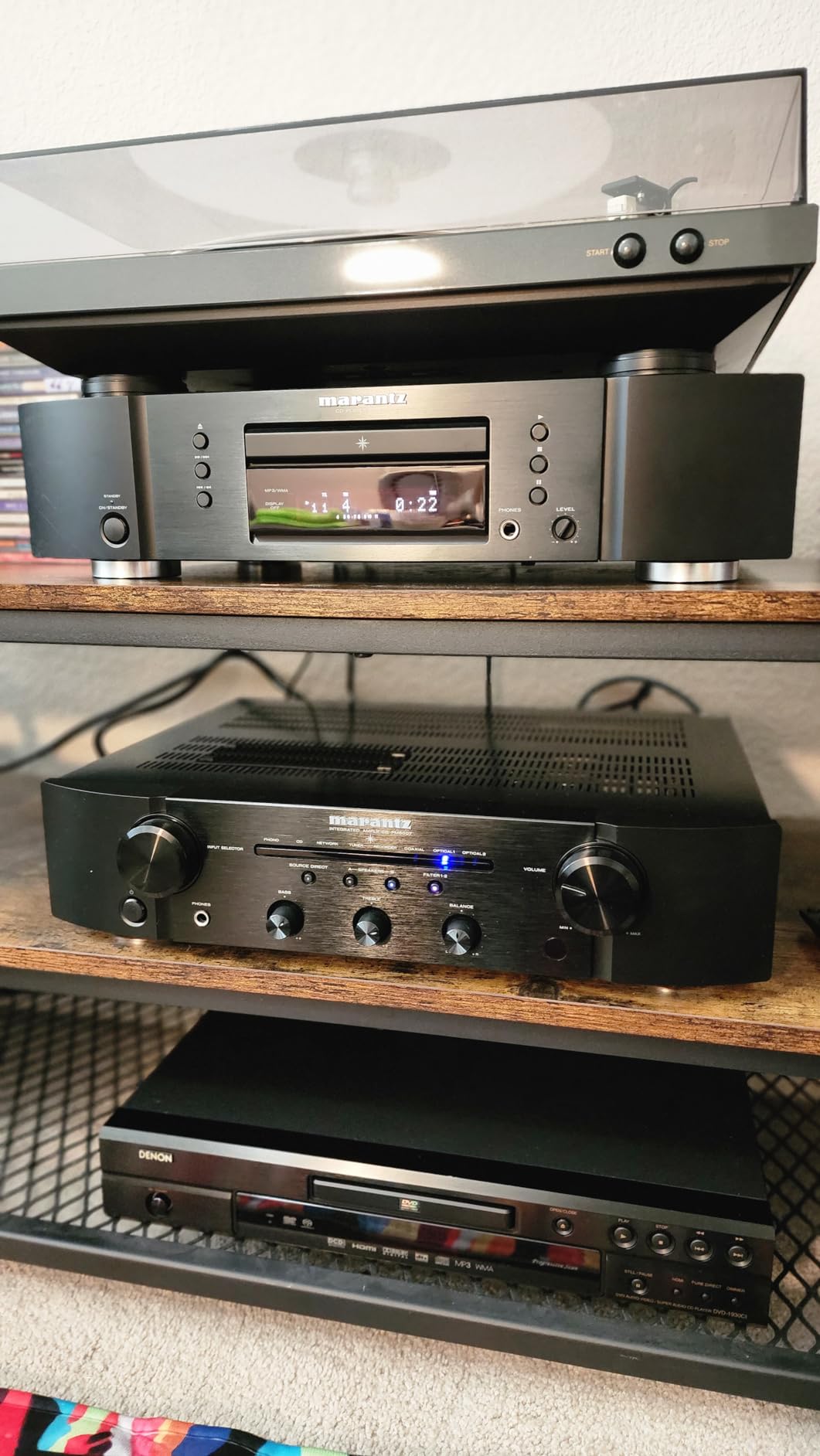 Marantz Slimline Integrated Stereo Amplifier with 45W customer photo 1
