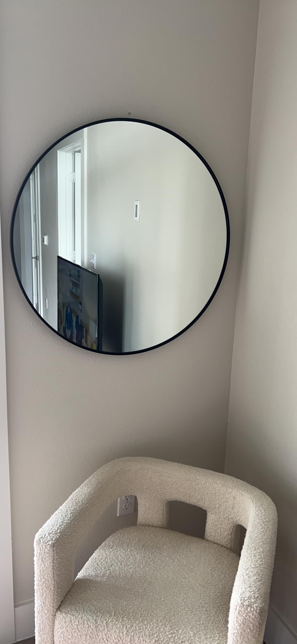 Itrue Round Metal Wall Mirror, 36 Inch, Black Frame Bathroom Mirror customer photo 2