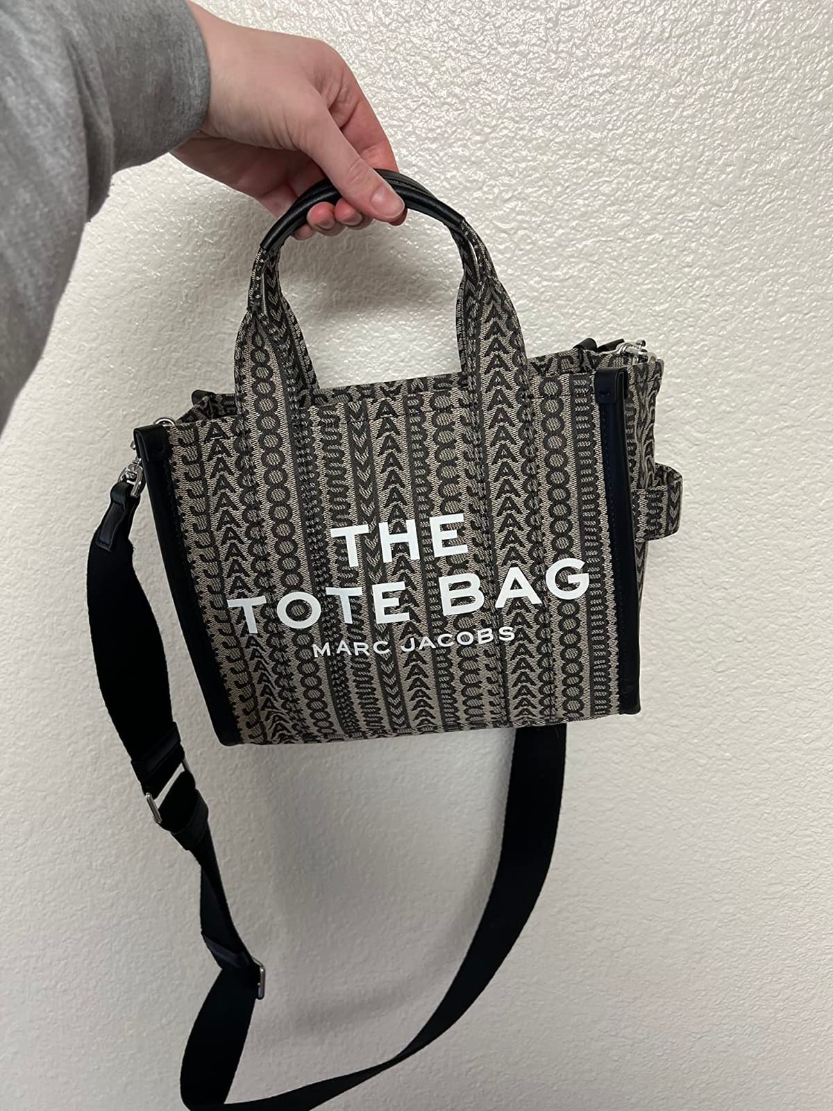 Marc Jacobs Women's The Canvas Small Tote Bag customer photo 1