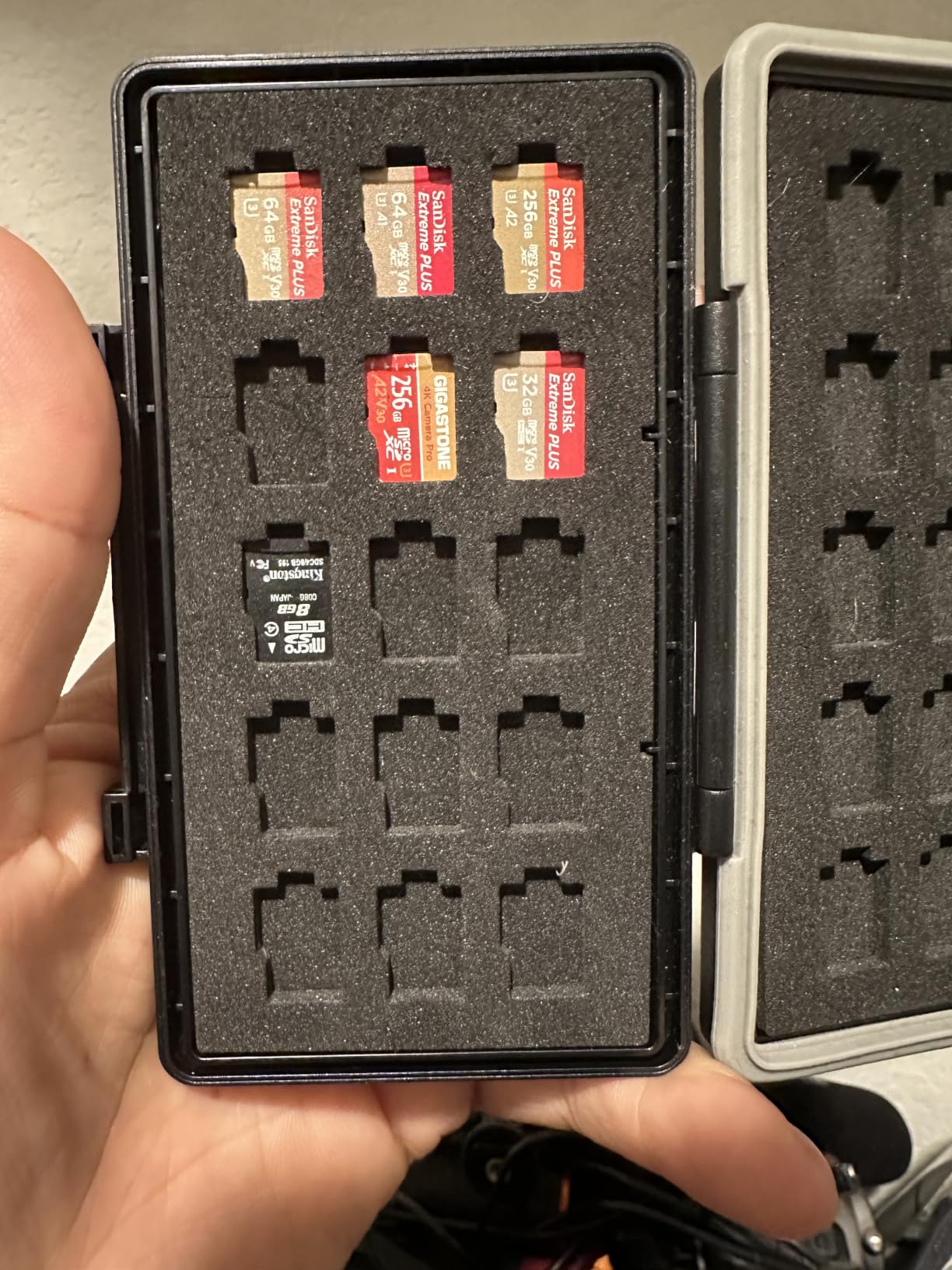 Amazon Basics 128GB customer photo 2