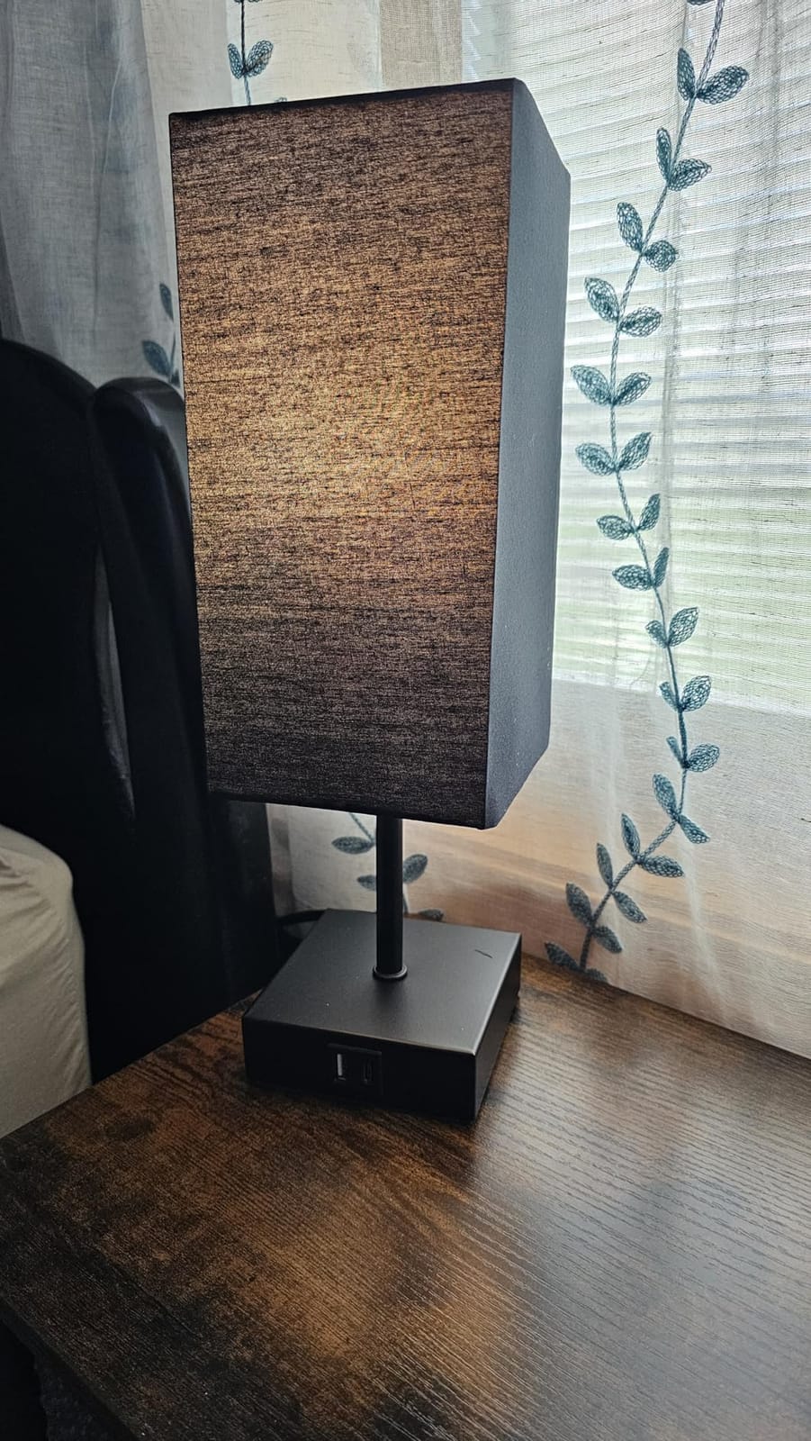 Bedside Table Lamp for Bedroom with 2 USB Ports, 14-Inch, Black customer photo 2