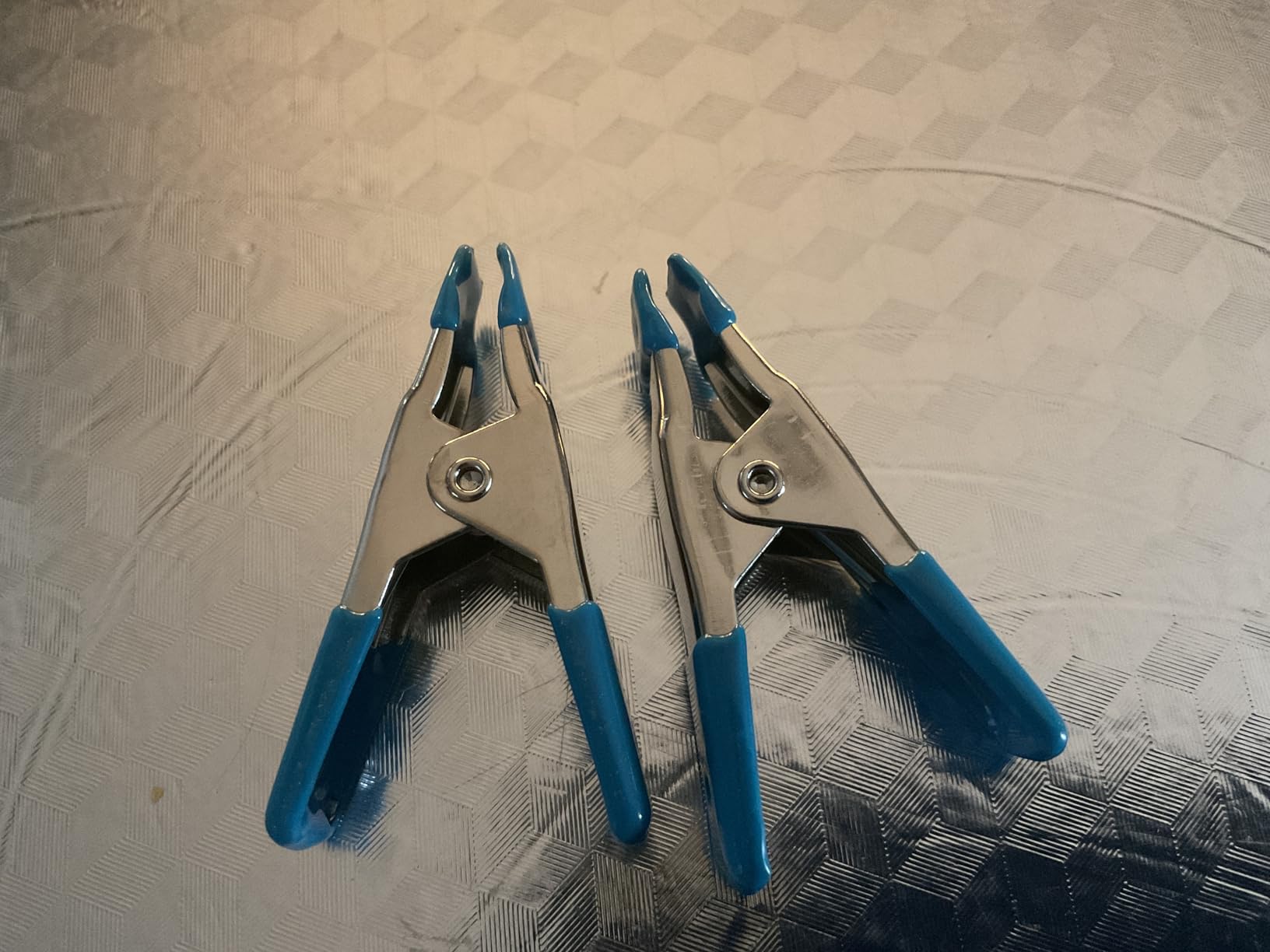 Small Spring Clamps for Woodworking,Backdrop Clips,Mini Clamps for Crafts,Photography Studio and Muslin Backdrop,Metal Heavy Duty 2Inch 30PCS customer photo 1