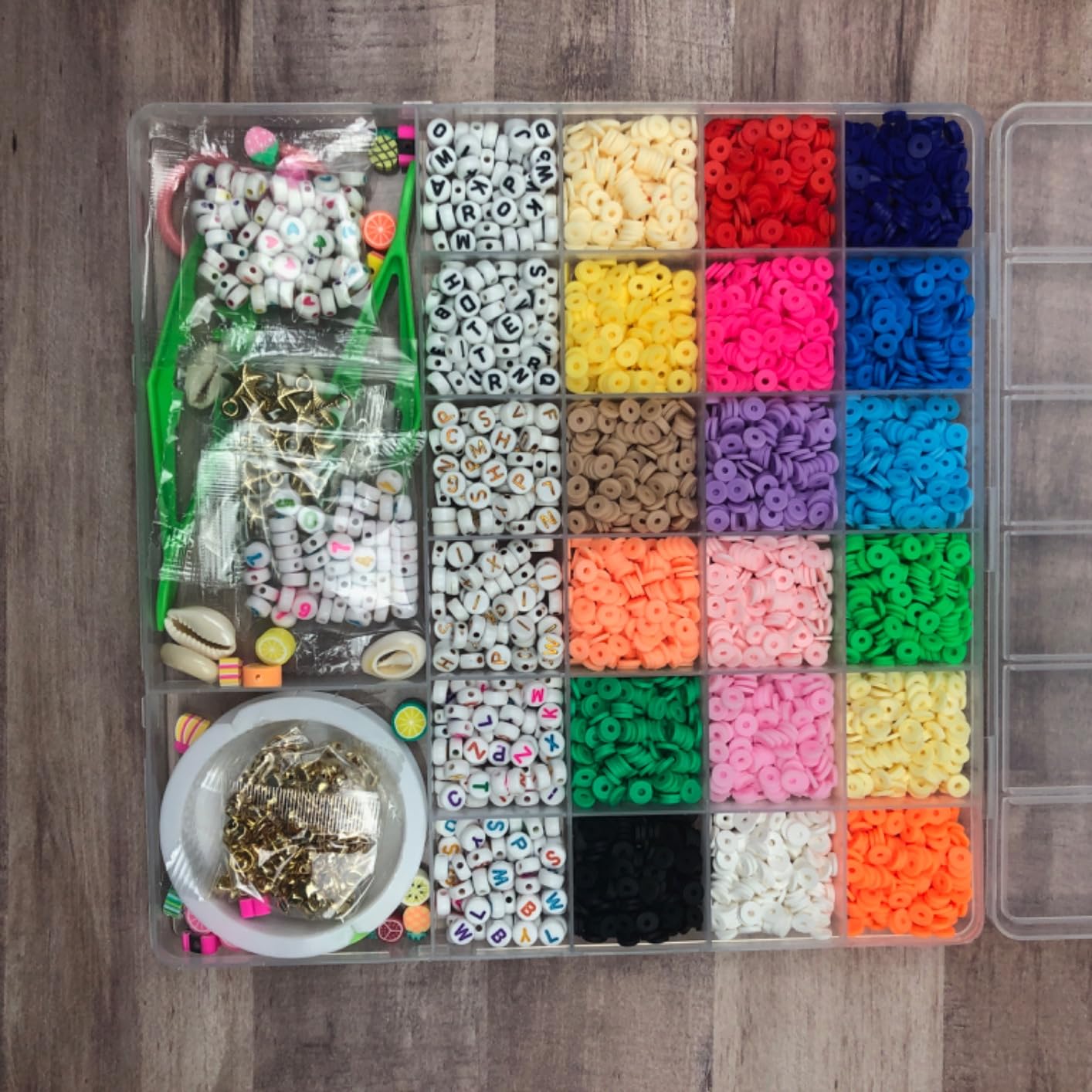 Redtwo 5100 Clay Beads Bracelet Making Kit, Flat Preppy Beads for Friendship Jewelry Making,Polymer Heishi Beads with Charms Gifts for Teen Girls Crafts for Girls Ages 8-12 customer photo 1