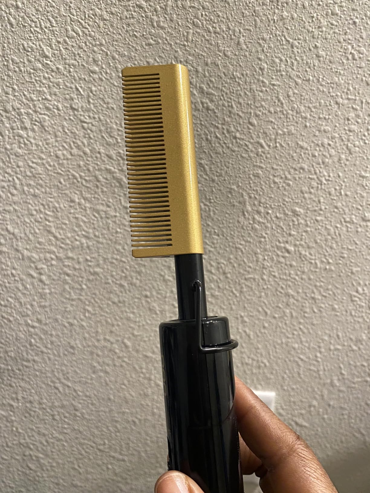 DAN Technology hot Comb Electric for Wigs,Dual Voltage for Travel customer photo 1