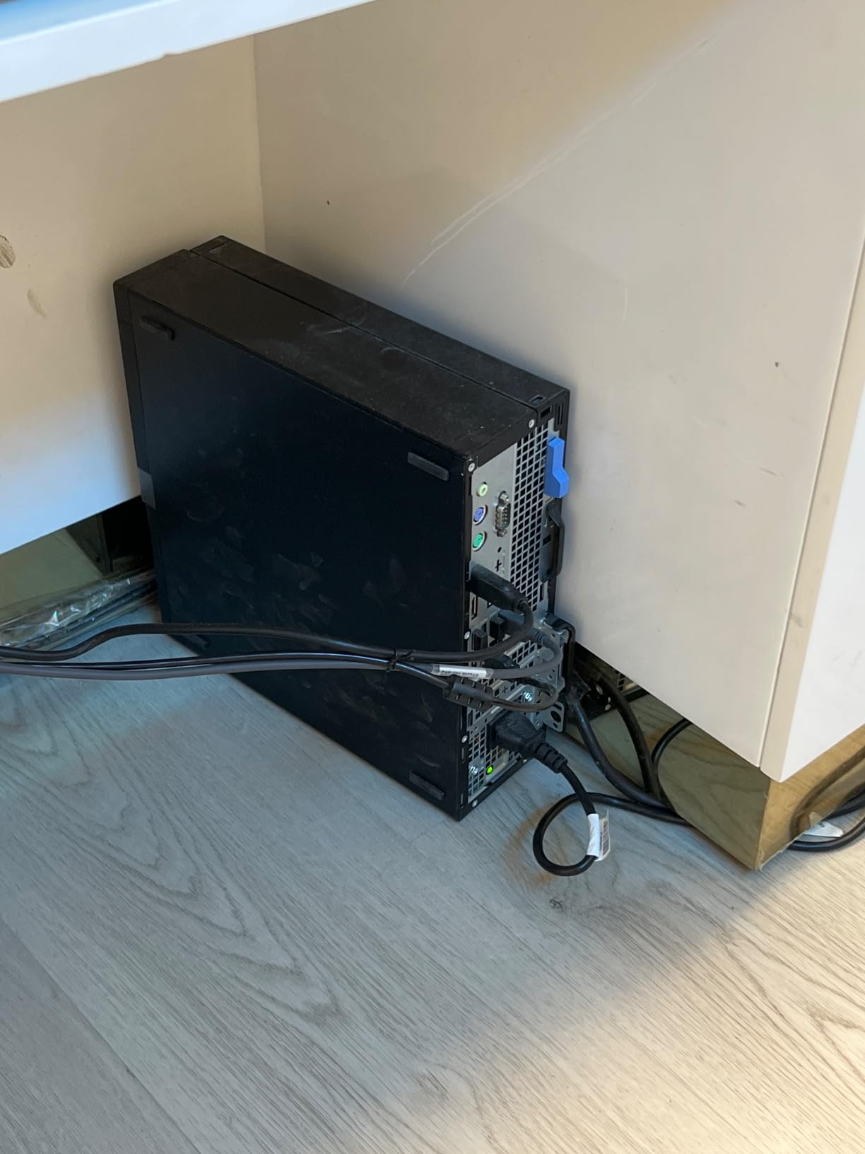 Dell OptiPlex 7070 SFF customer photo 2