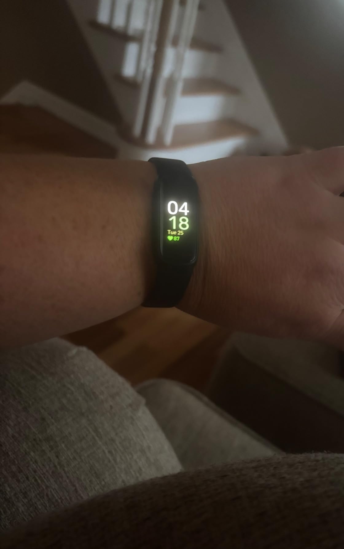 Fitbit Inspire 3 Fitness Tracker – Advanced Health Insights with Stress Management, Workout Intensity & Sleep Tracking, 24/7 Heart Rate, Includes Small and Large Classic Bands (Midnight Zen/Black) customer photo 2