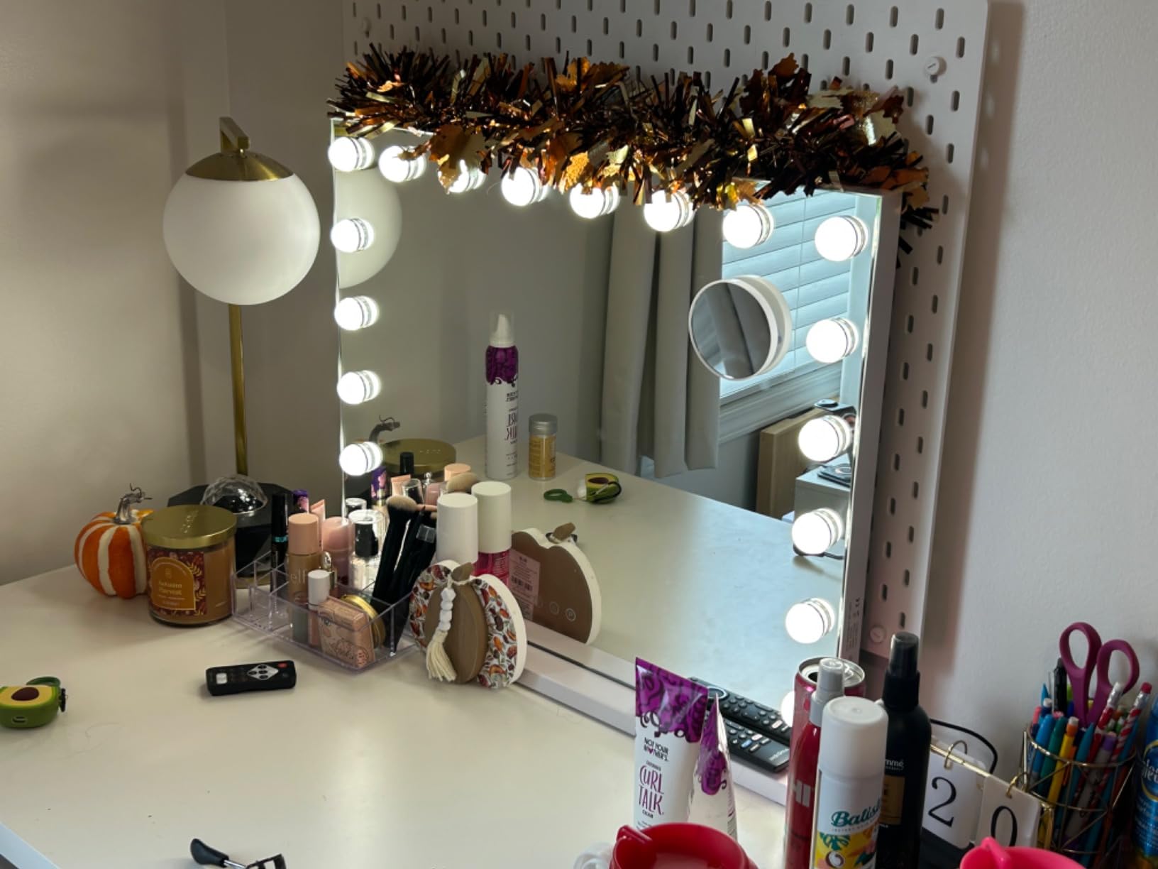 M MIVONDA Hollywood Vanity Vanity, Makeup Mirror with 18 Dimmable LED Bulbs customer photo 1