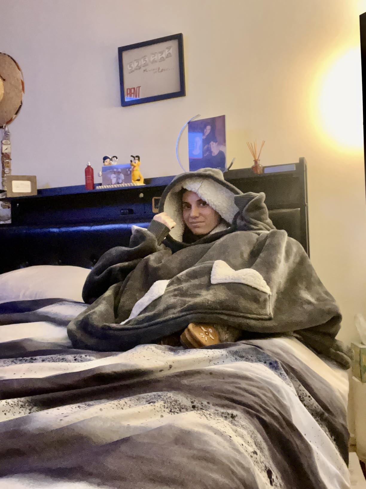 Touchat Wearable Blanket Hoodie customer photo 1