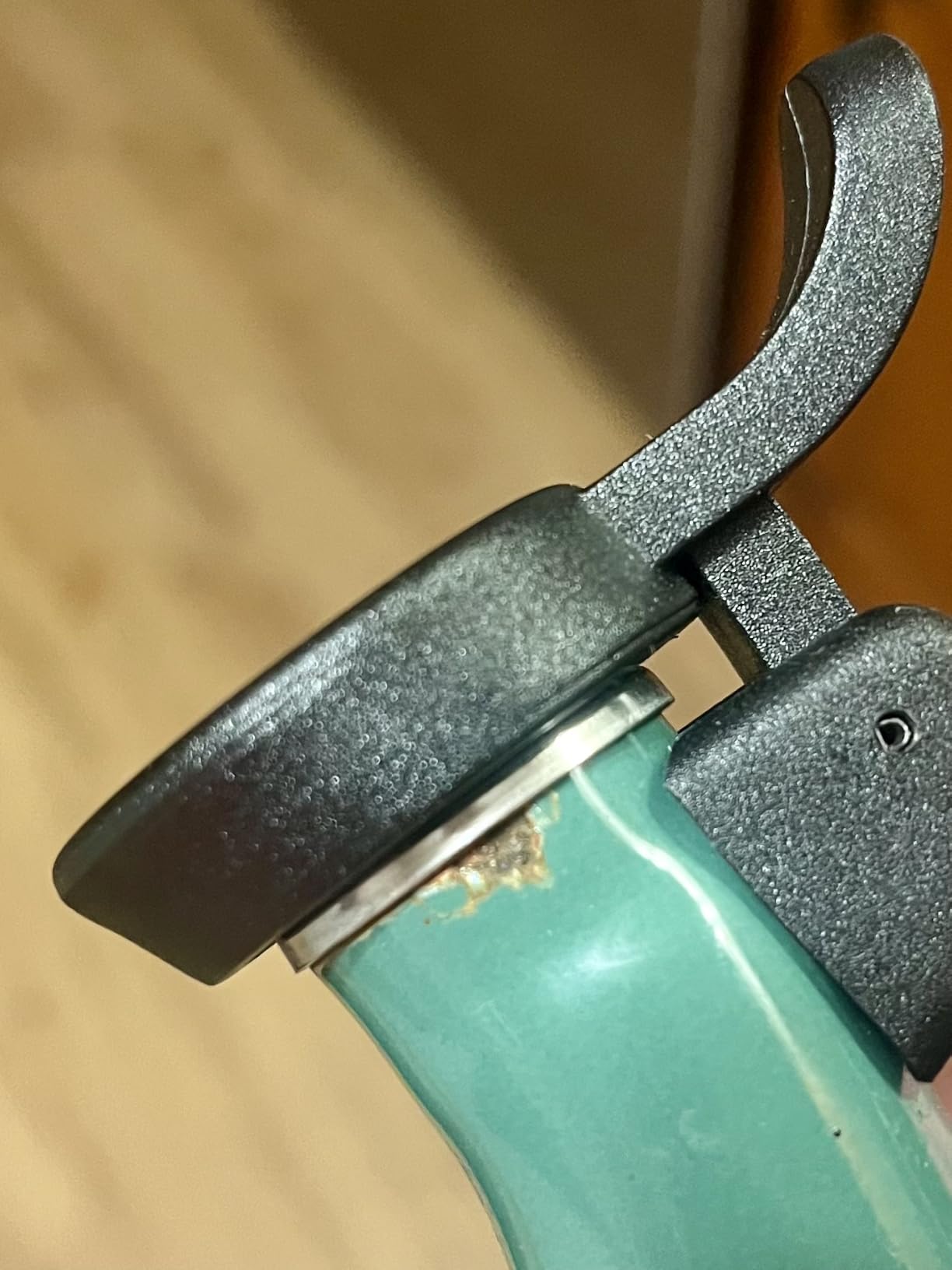 Le Creuset Enamel On Steel Demi Tea Kettle, 1.25 qt., Artichaut customer photo 1