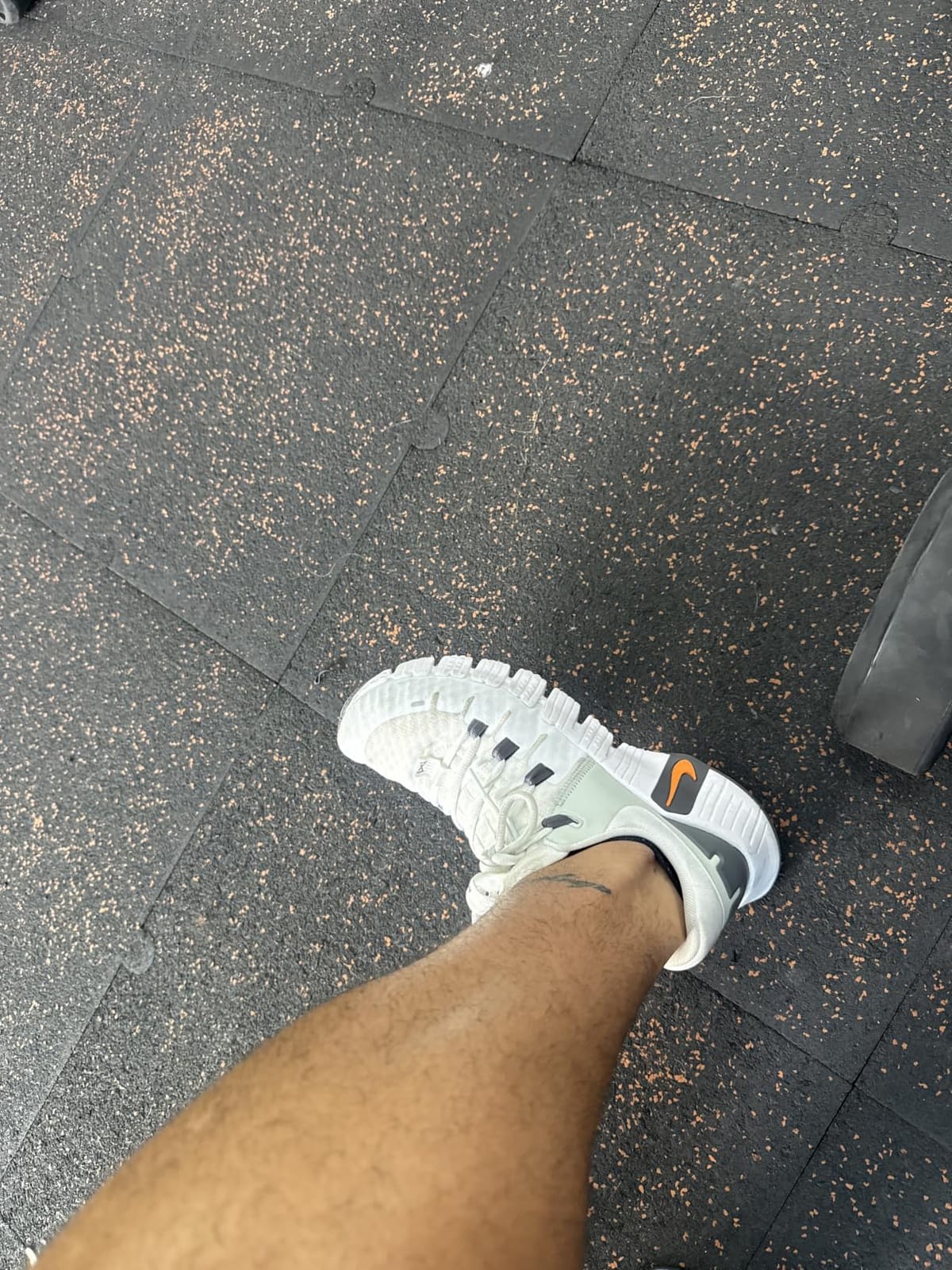 Nike Mens Nike Free Metcon 5Sneaker customer photo 2