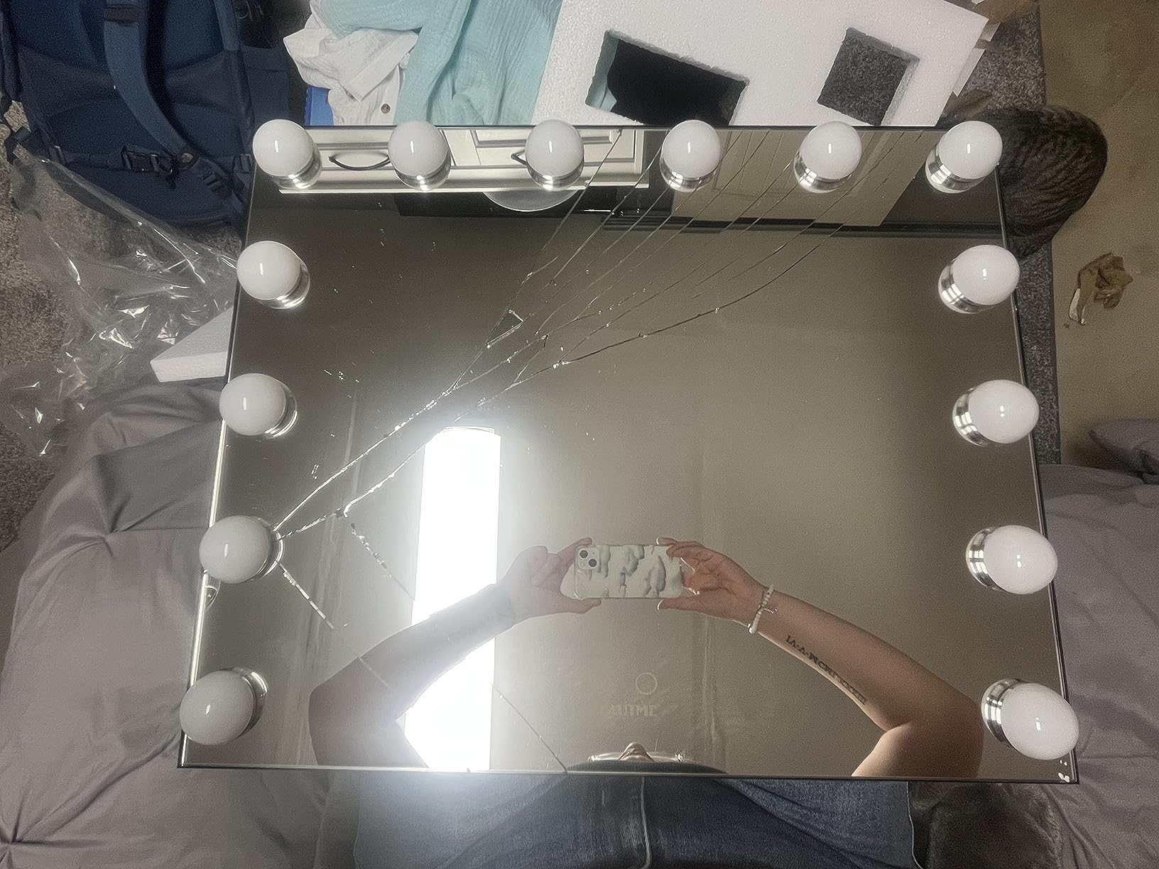 BEAUTME Large Hollywood Vanity Mirror, 3 Lighting Modes, 31.5x24 Inch White customer photo 2