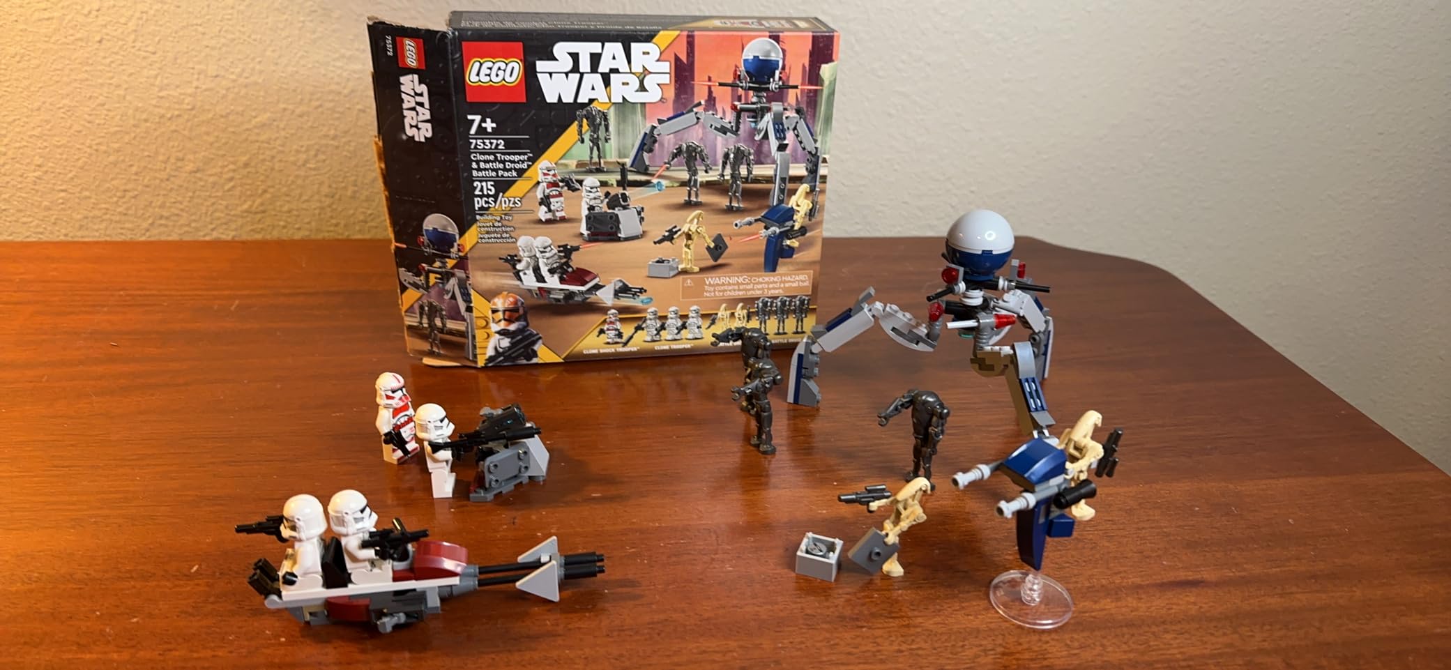 LEGO Star Wars Clone Trooper & Battle Droid Battle Pack Set for Kids, Buildable Toy Speeder Bike Vehicle, Tri-Droid and Defensive Post, Collectible, Gift for Boys and Girls Aged 7 and Up, 75372 customer photo 2