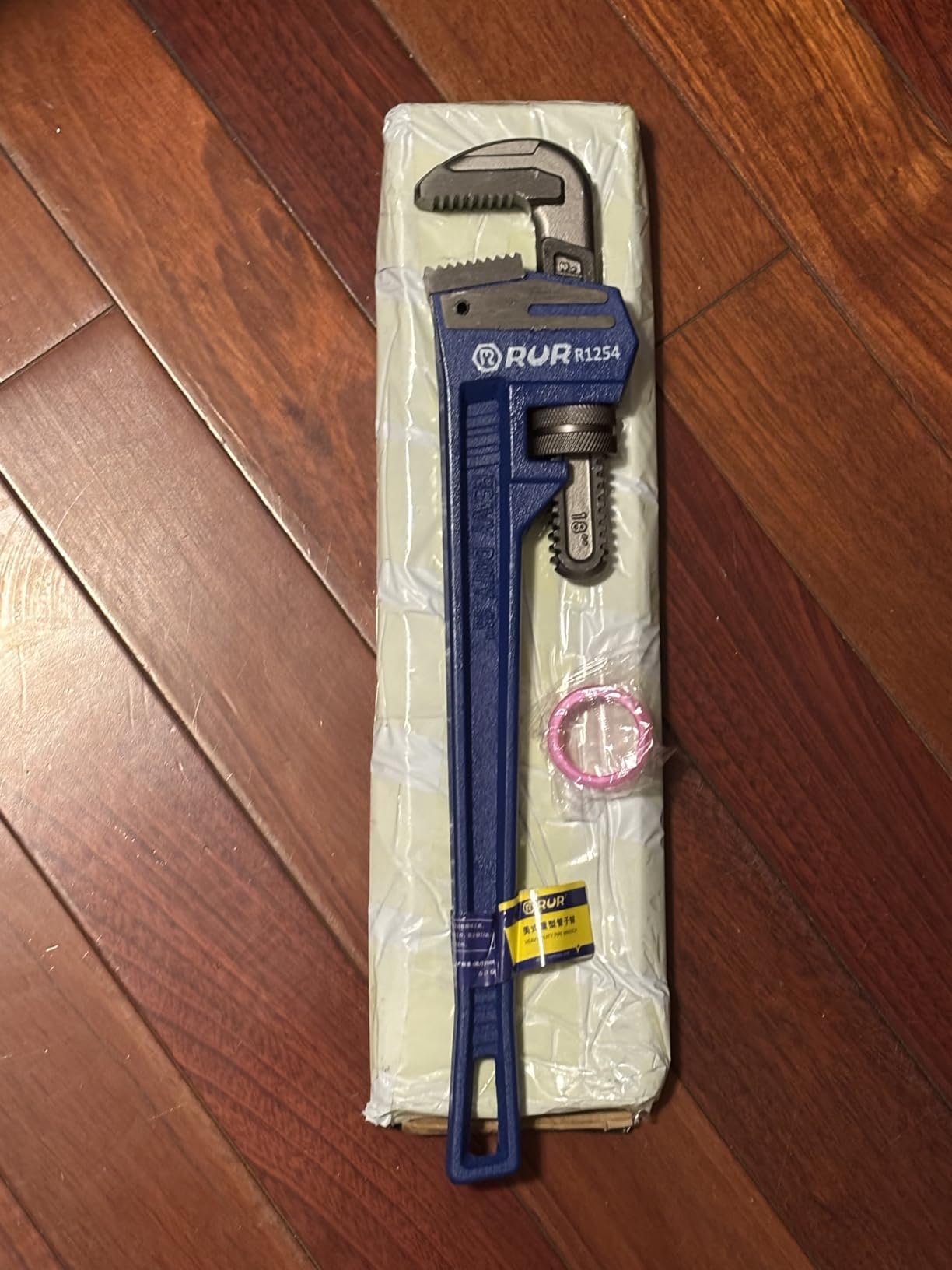 3Pcs 8&12&18-inch Heavy Duty Pipe Wrench Sets - Heavy Duty Straight Plumber Wrenches Set,Easy Adjusting,Tight Bite without Slipping customer photo 1