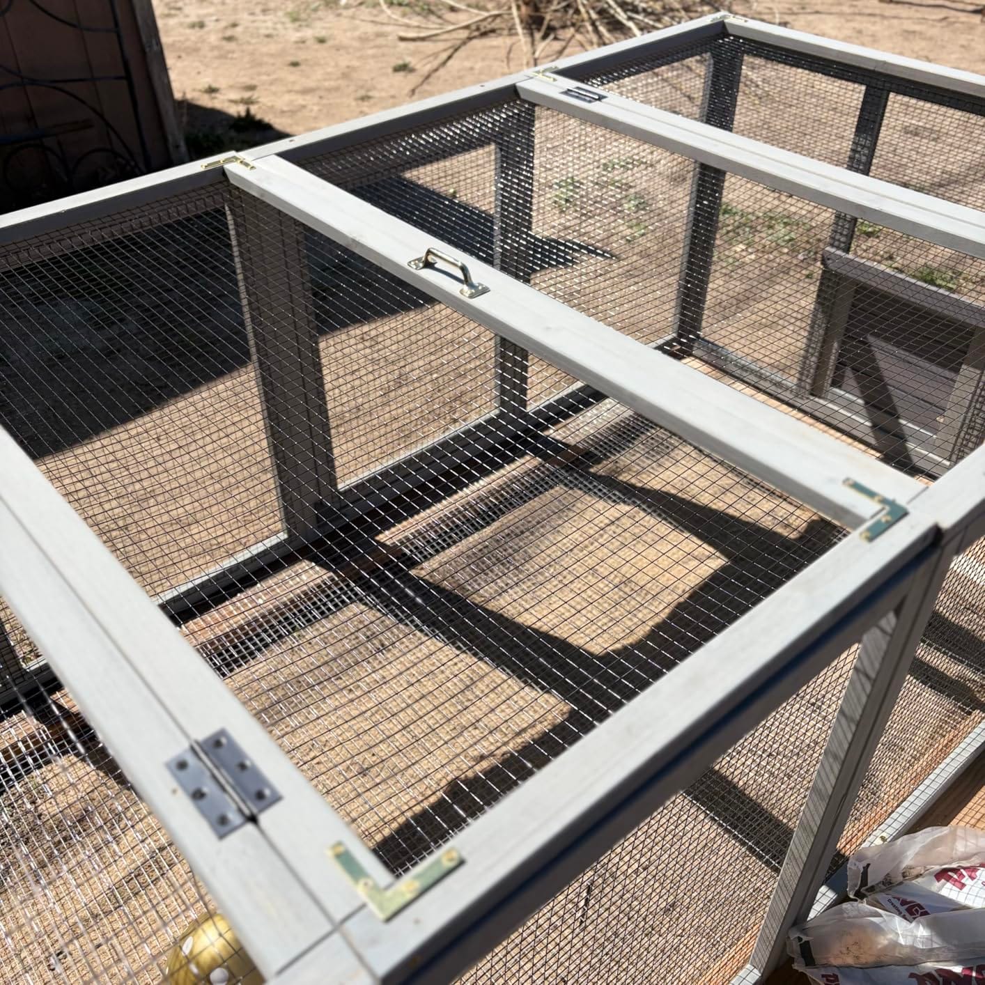 Aivituvin Chicken Coop Double Folding Fir Wood Chicken House with Large Nesting Box Poultry Cage Upgrade with Strong Iron Frame, Durable & Waterproof for 4-6 Hens Duck Coop customer photo 1