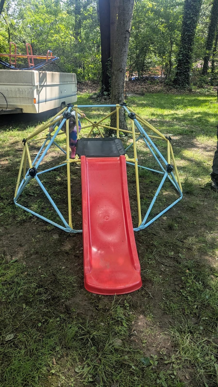VEVOR Climbing Dome, 8FT Jungle Gym with Slide, Geometric Dome Climber Supports 600LBS and Easy Assembly for Kids 3 to 9 Years Old, with Climbing Grip, Outdoor and Indoor Play Equipment for Kids customer photo 2