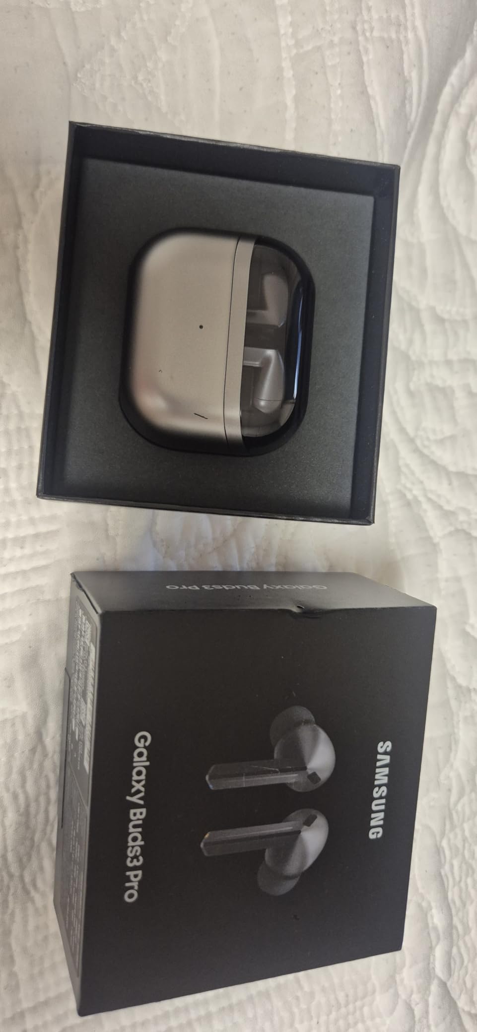 SAMSUNG Galaxy Buds3 Pro (2024, ANC) Water Resistant, AI Real-Time Language Interpreter, True Wireless Bluetooth 5.4 Earbuds, Hi-Fi, Noise Cancelling, Touch Control, International Model R630 (Silver) customer photo 1