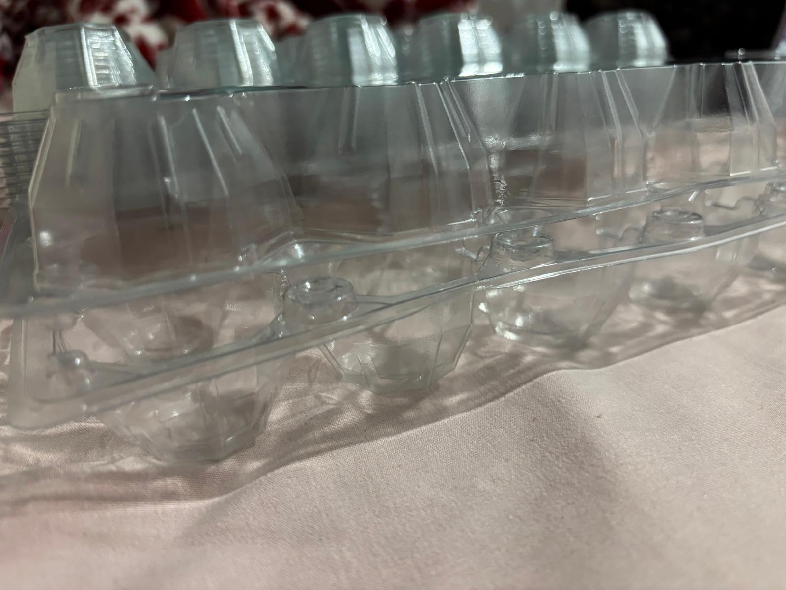 Egg Cartons Cheap Bulk 100 Pack, 1 Dozen Plastic Egg Carton for Refrigerator, Reusable Egg Container Holder for Storing, Sharing, Selling, Clear Egg Cartons for Home Ranch Farm Market-2x6 Grids customer photo 2