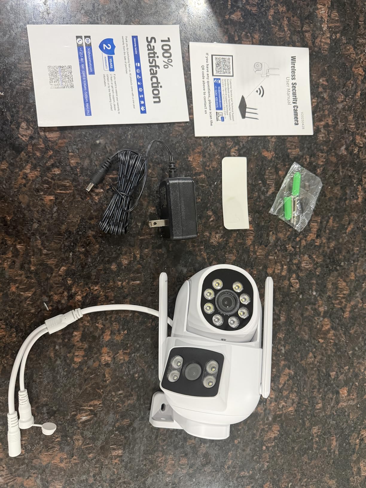 Camcamp Wireless Security Camera System with 10.1