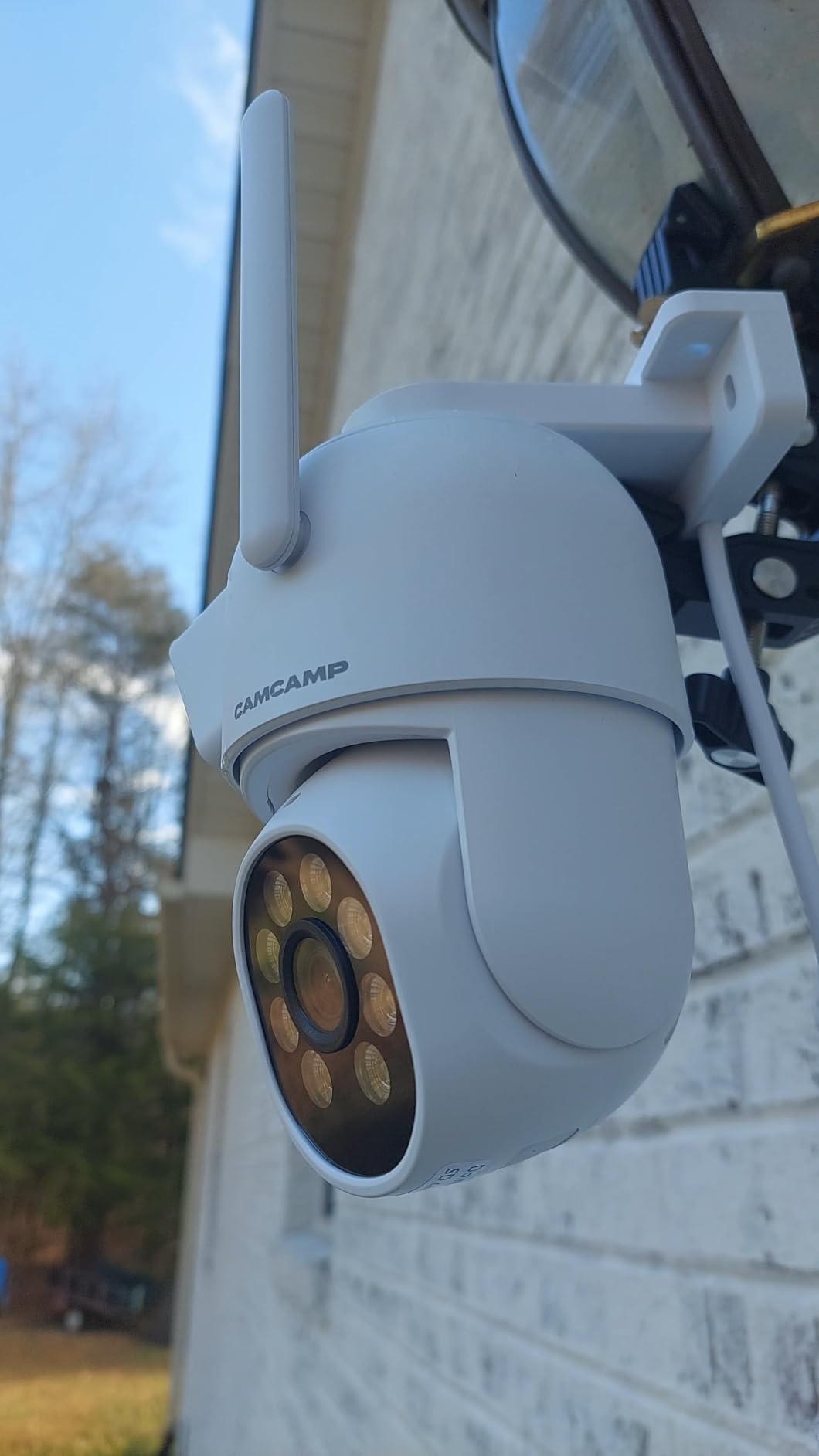 Camcamp Wireless Security Camera System with 10.1